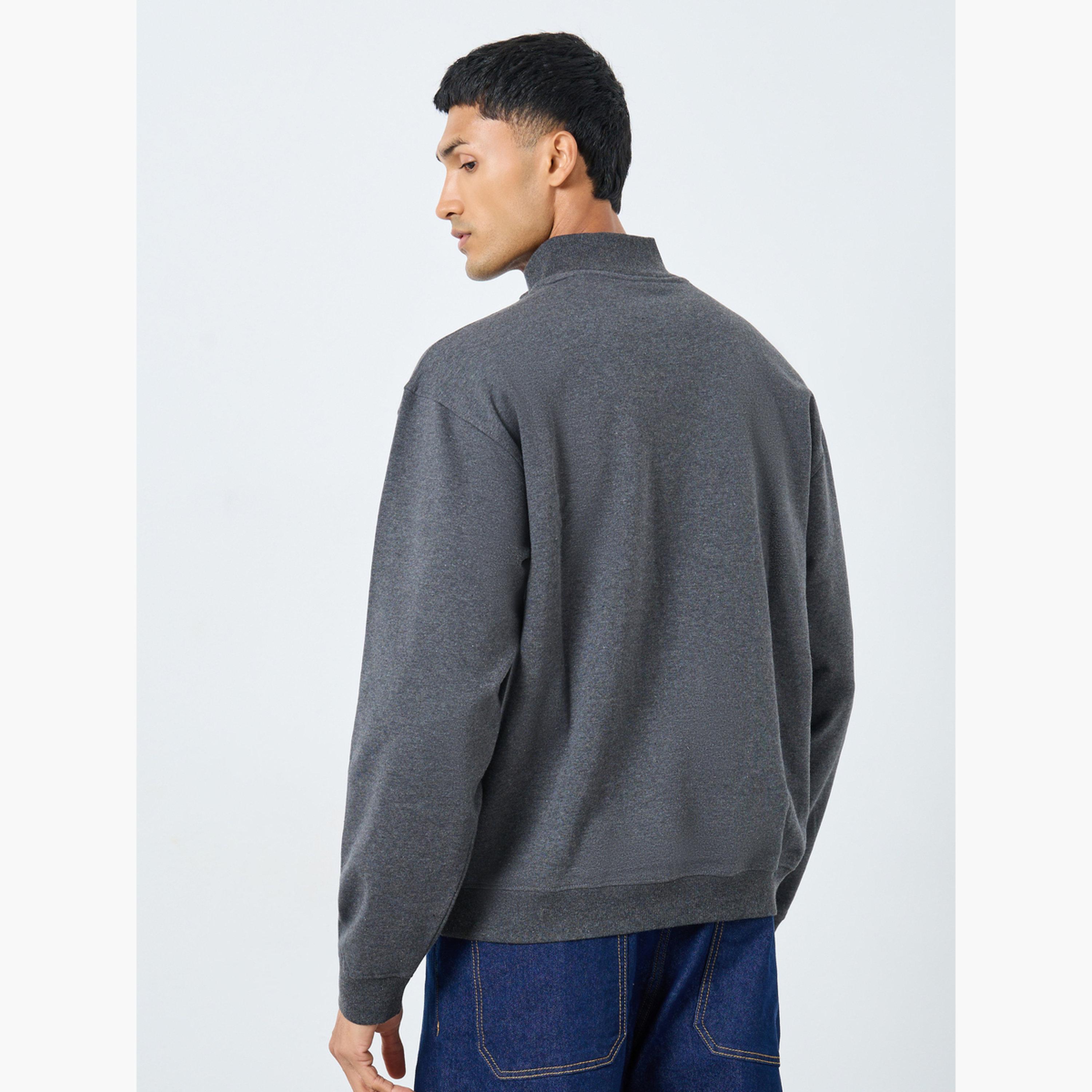 ستايلي - سويت شيرت رمادي فحمي بنصف سحاب طبعة شعار للرجال -men-winterwear-hoodiesandsweatshirts-image-5