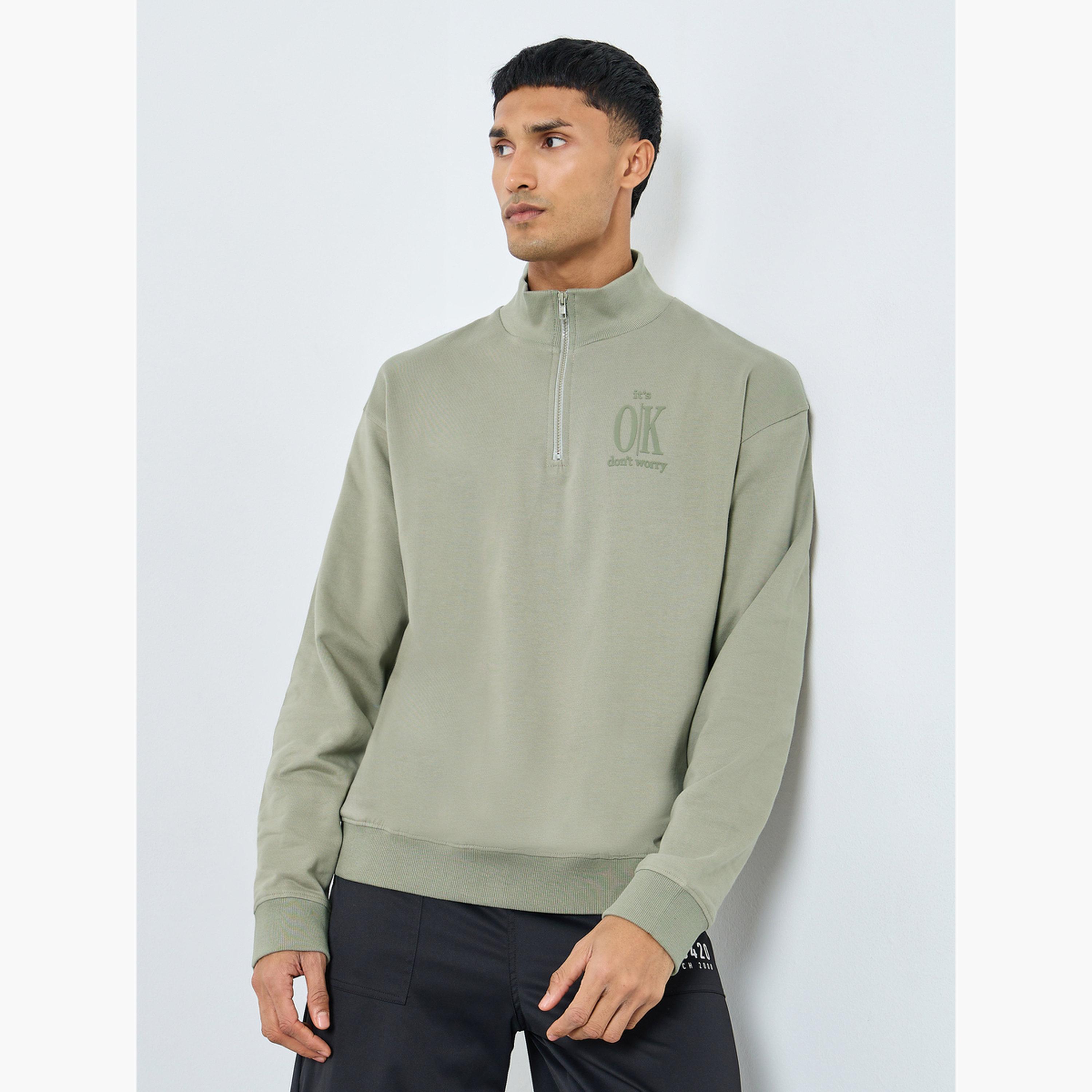 ستايلي - سويت شيرت بنصف سحاب طبعة شعار كاكي للرجال -men-winterwear-hoodiesandsweatshirts-image-1
