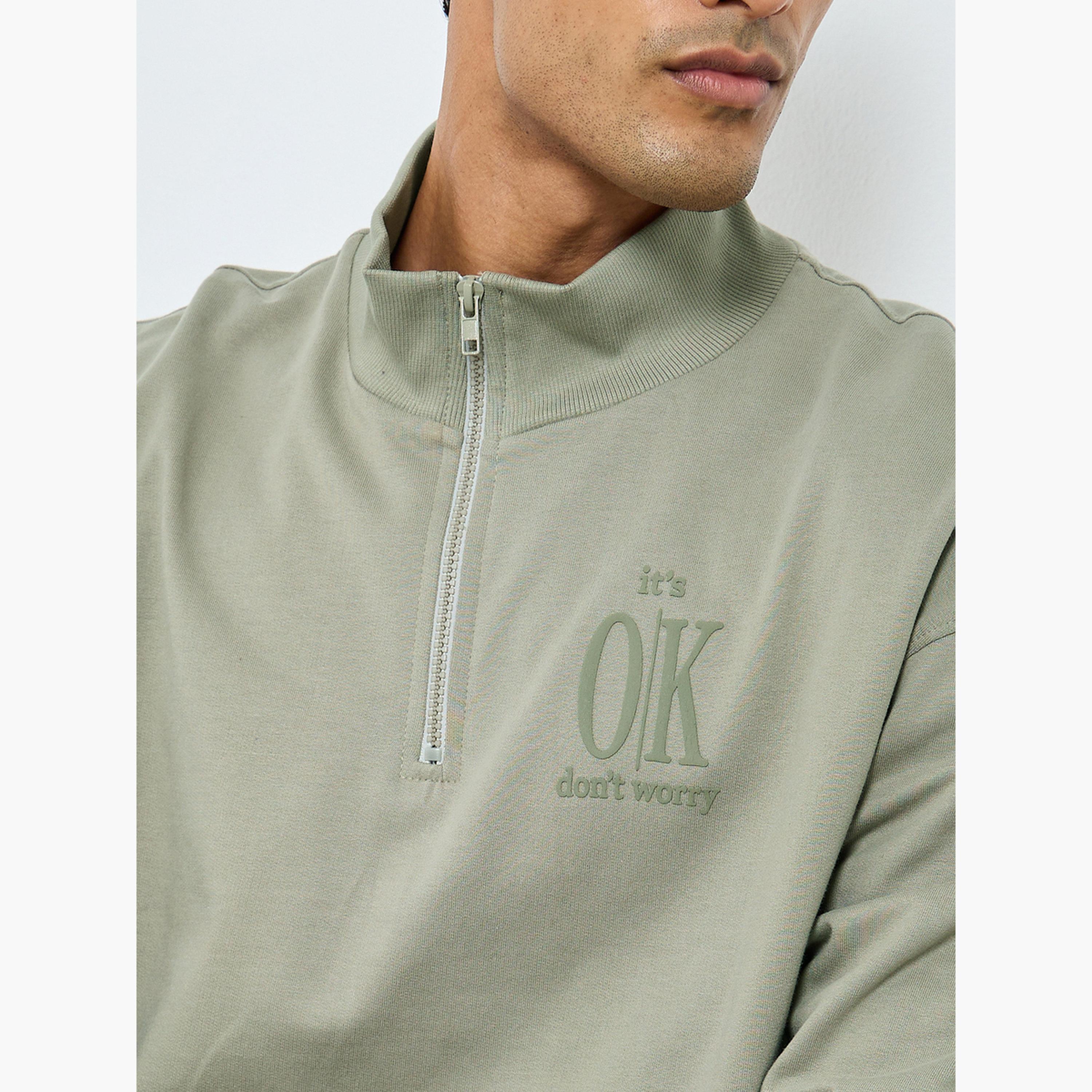ستايلي - سويت شيرت بنصف سحاب طبعة شعار كاكي للرجال -men-winterwear-hoodiesandsweatshirts-image-4