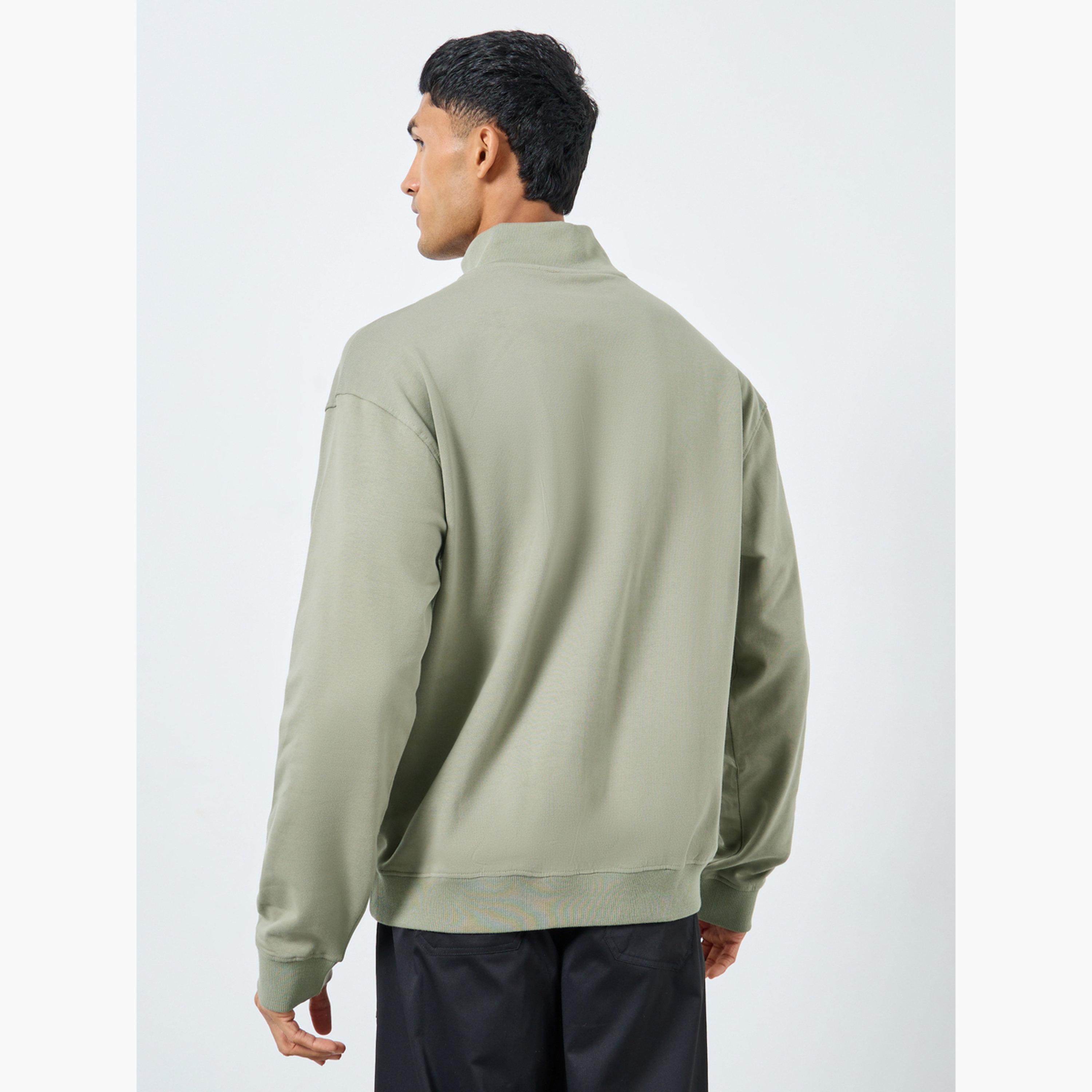 ستايلي - سويت شيرت بنصف سحاب طبعة شعار كاكي للرجال -men-winterwear-hoodiesandsweatshirts-image-5
