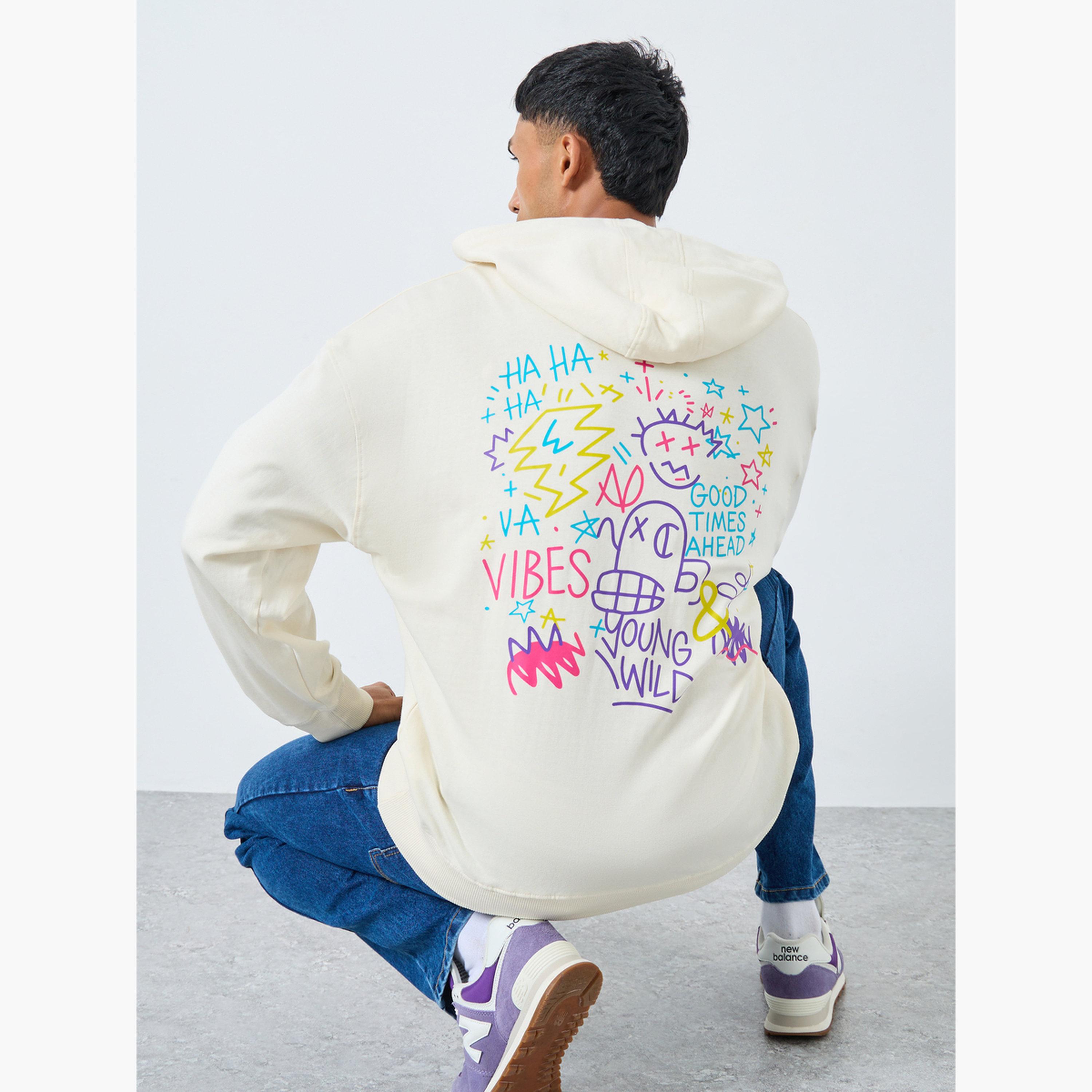 ستايلي - هودي رجالي حجم كبير بطبعة جرافيكية لون كريمي-men-winterwear-hoodiesandsweatshirts-image-3