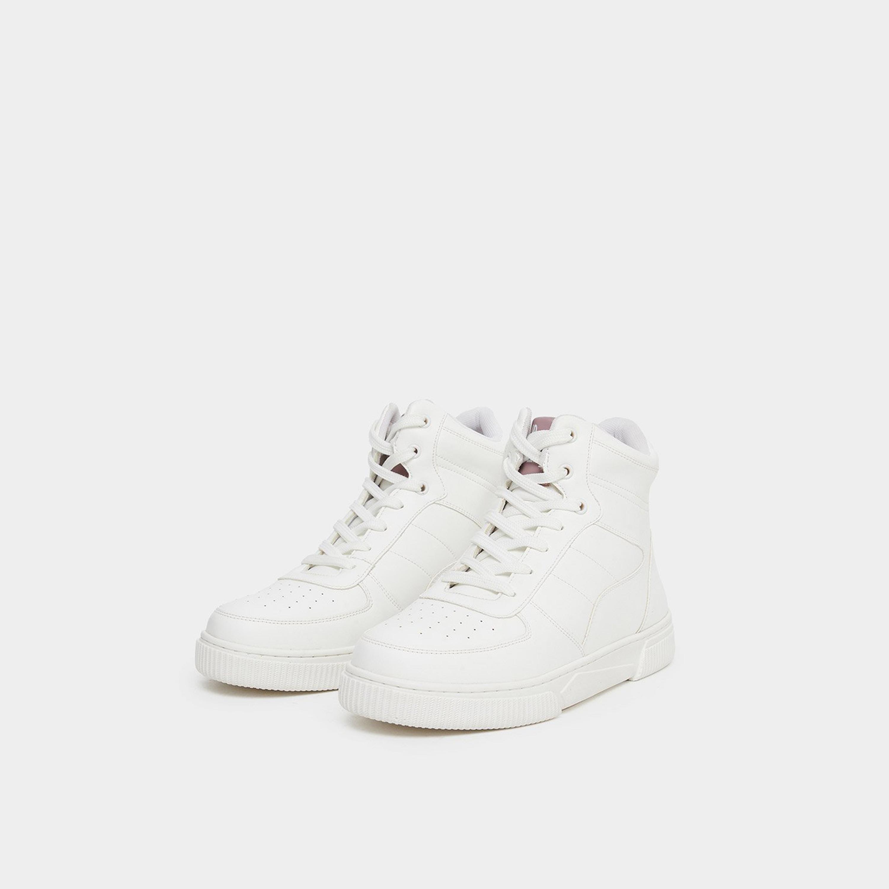 ستايلي - حذاء رياضي أبيض برباط وقصة عالية-women-shoes-sneakers-image-1