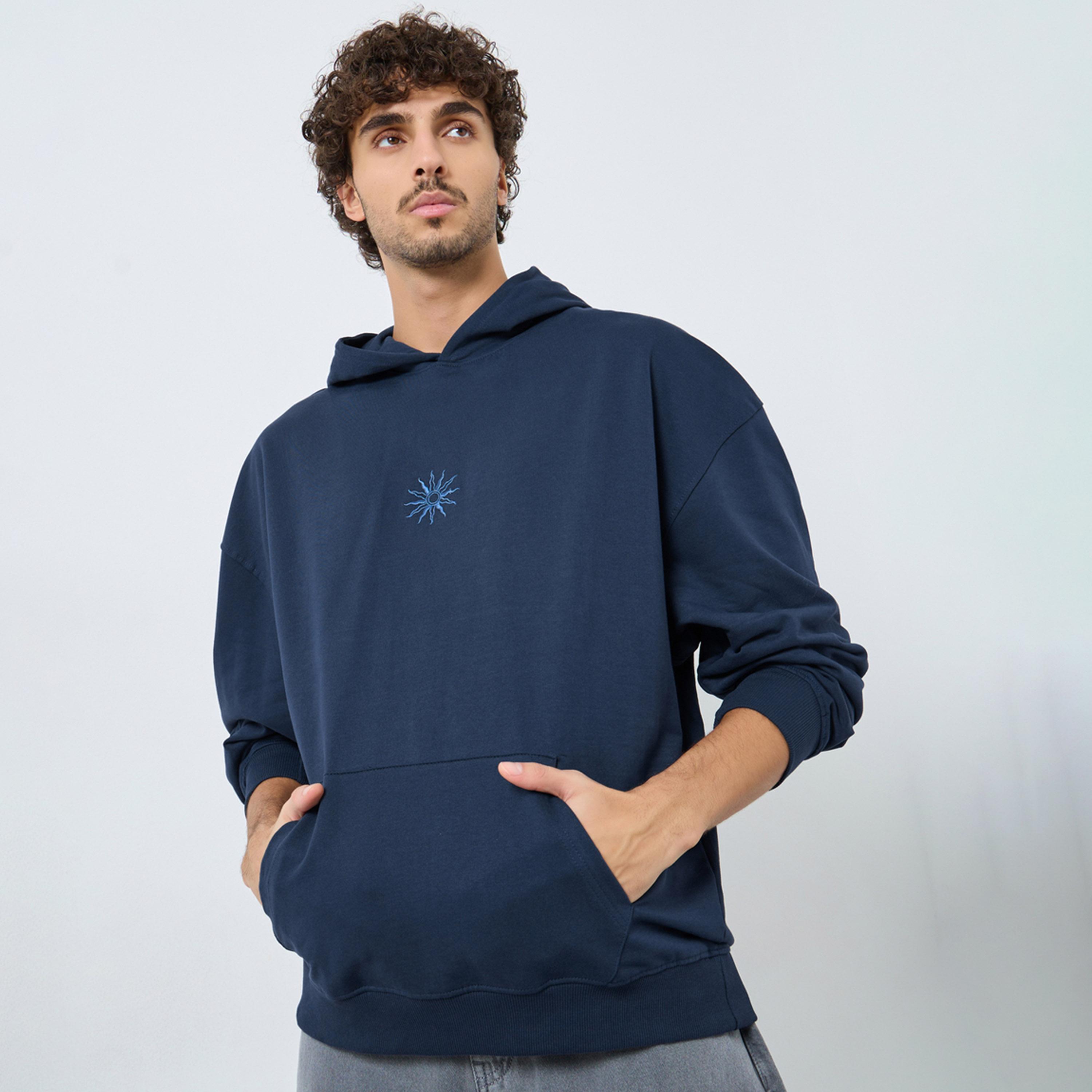 ستايلي - هودي تيري حجم كبير مع تفاصيل تطريز-men-winterwear-hoodiesandsweatshirts-image-1