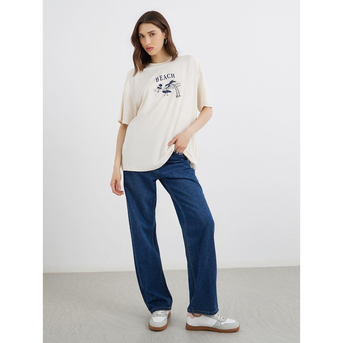 Styli Graphic Print Round Neck Oversized T-Shirt-women-clothing-tshirts-image-2