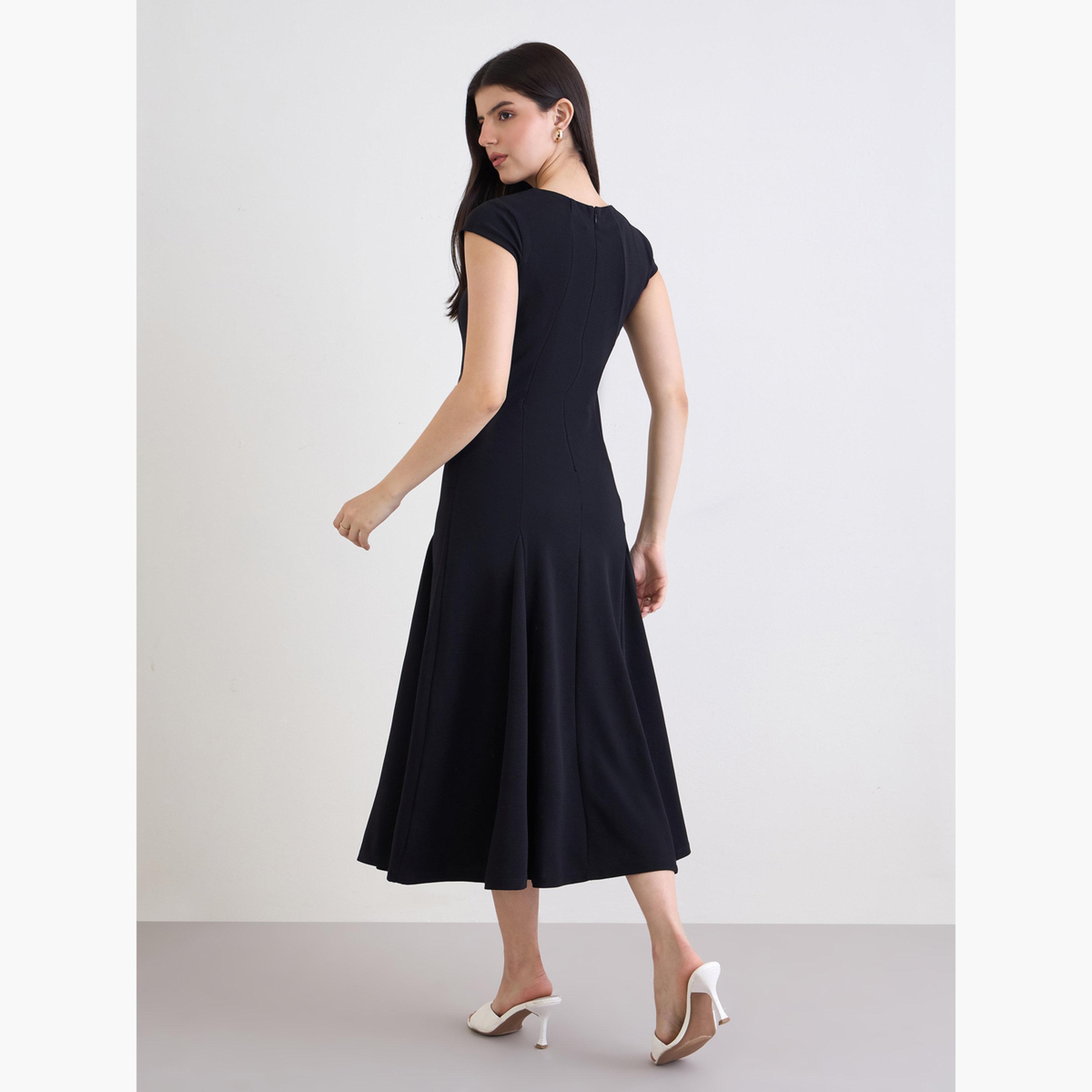Styli Women Black Plain Short Sleeves A-Line Midi Dress-women-clothing-dresses-image-5
