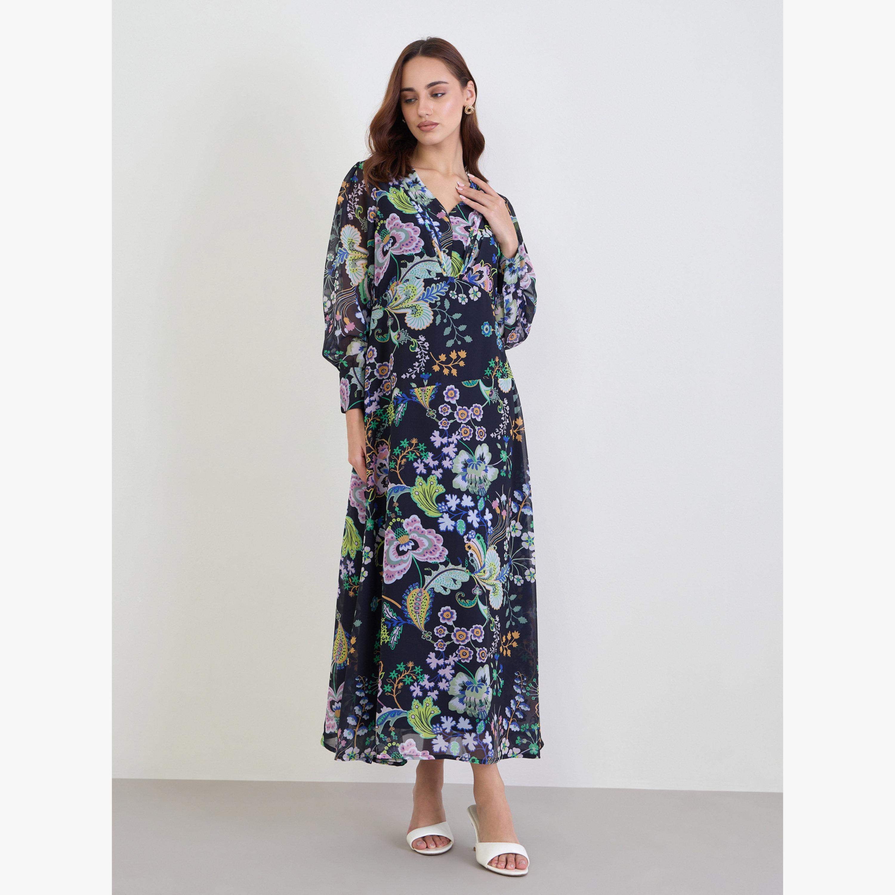 فستان طويل مطبع بزهور ومزين بكسرات مطوية-women-clothing-dresses-image-1