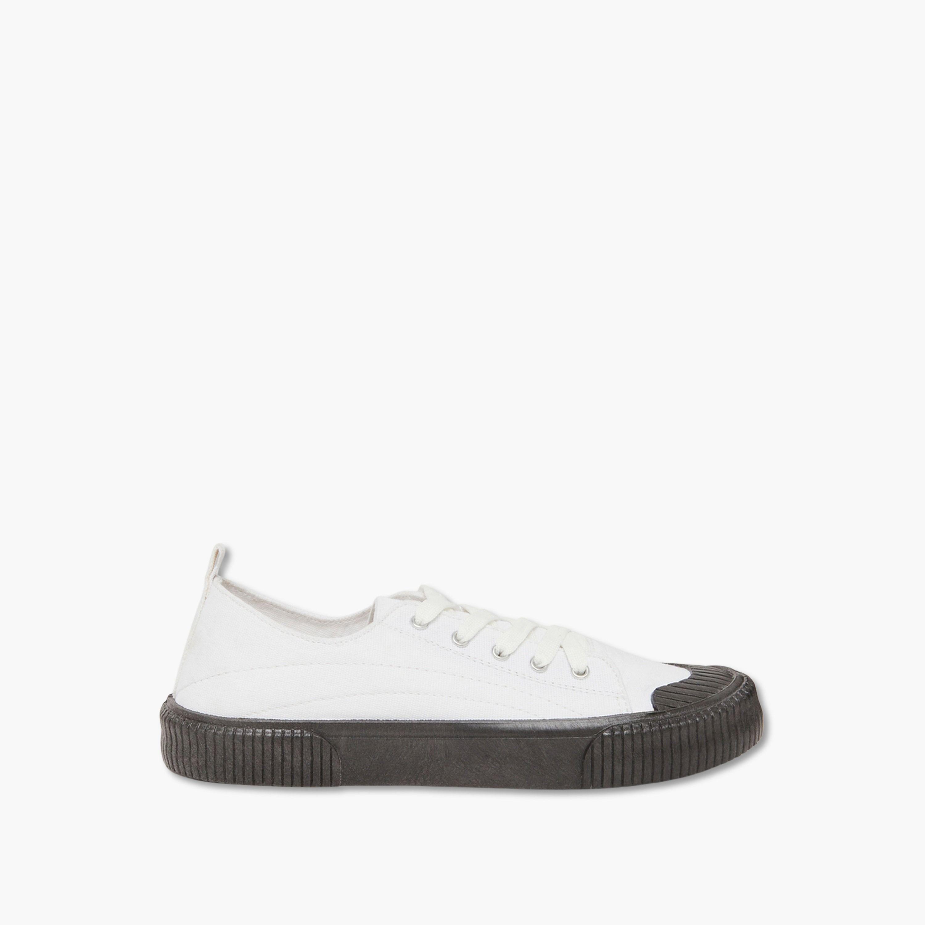 Styli Men Canvas Contrast Sole Sneakers-men-shoes-sneakers-image-2