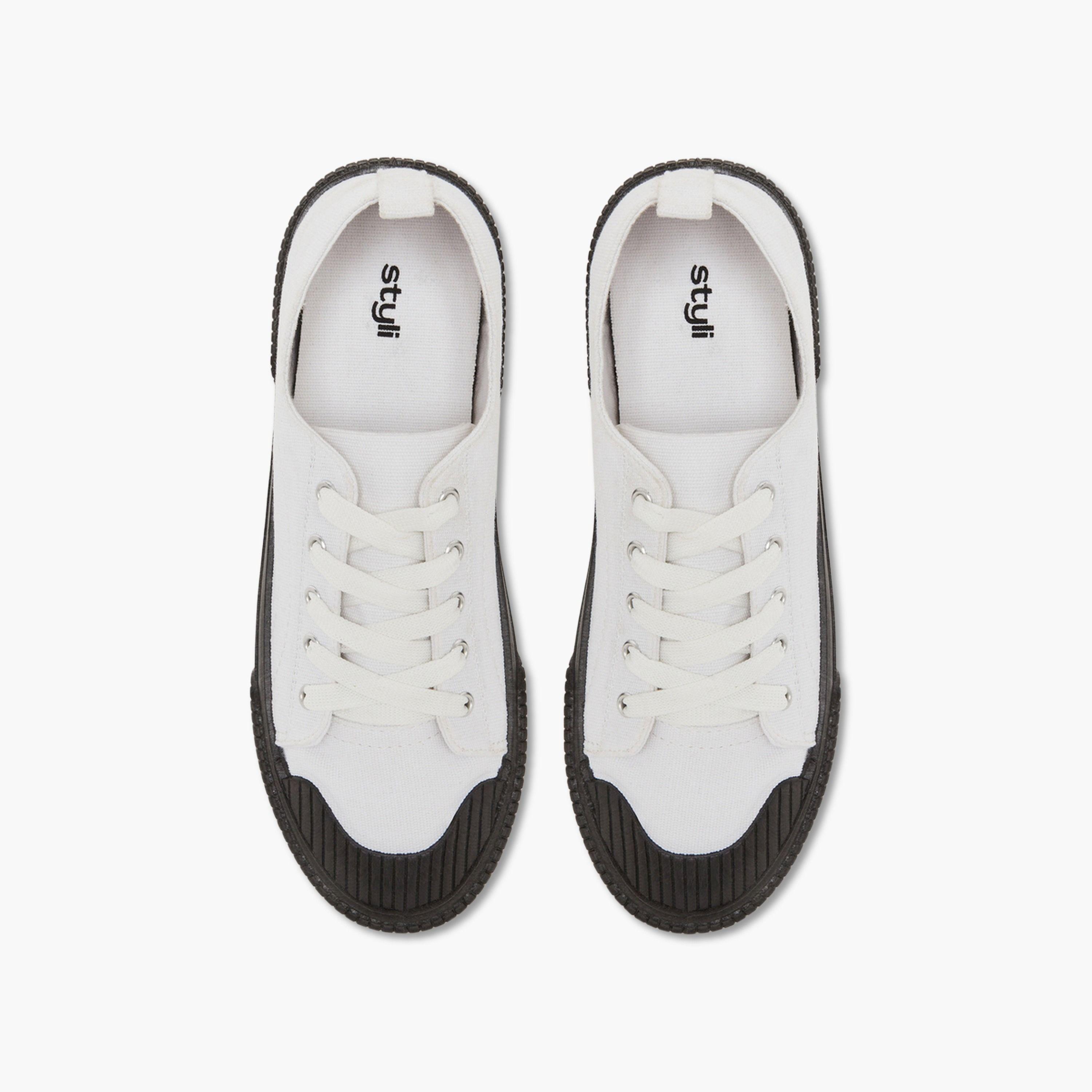 Styli Men Canvas Contrast Sole Sneakers-men-shoes-sneakers-image-3