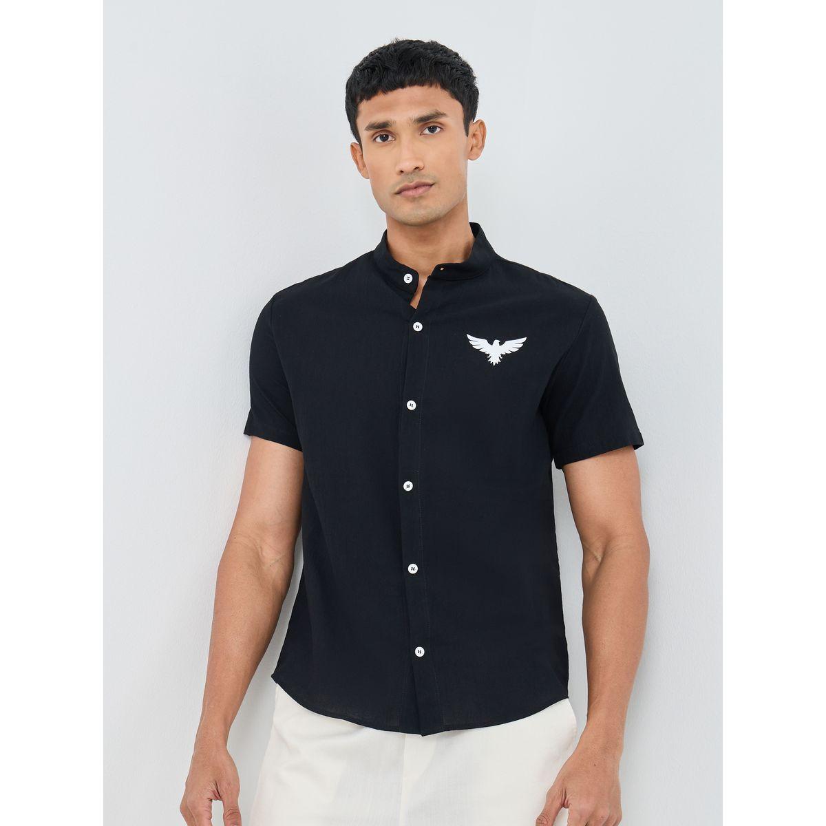 قميص بطبعة جرافيك وياقة ماندارين-men-clothing-shirts-image-1