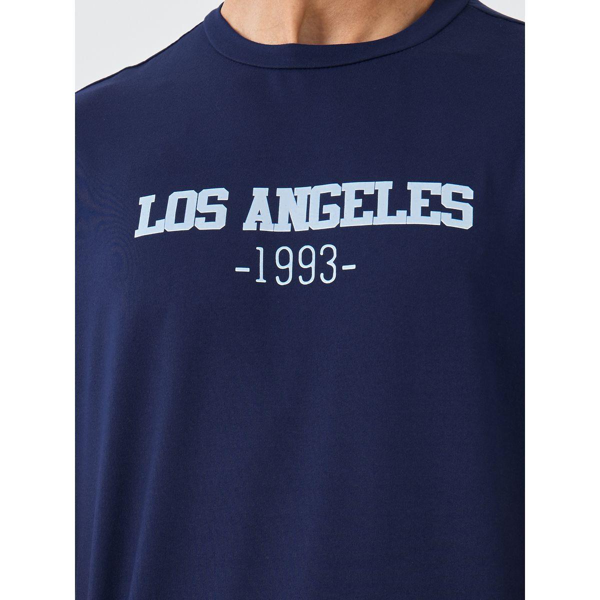 تيشيرت بطبعة كتابة وقصة عادية مع ياقة دائرية-men-clothing-tshirtsandpolos-tshirts-image-3