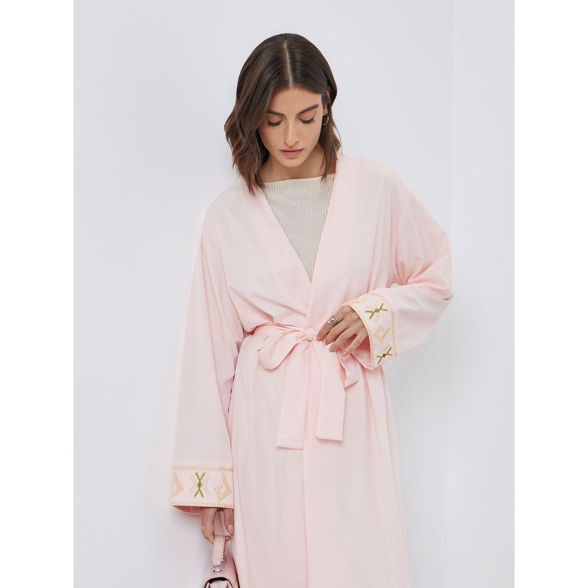 كيمونو بتفاصيل مُطرّزة وأكمام طويلة مع أربطة-women-arabicclothing-abayas-image-2