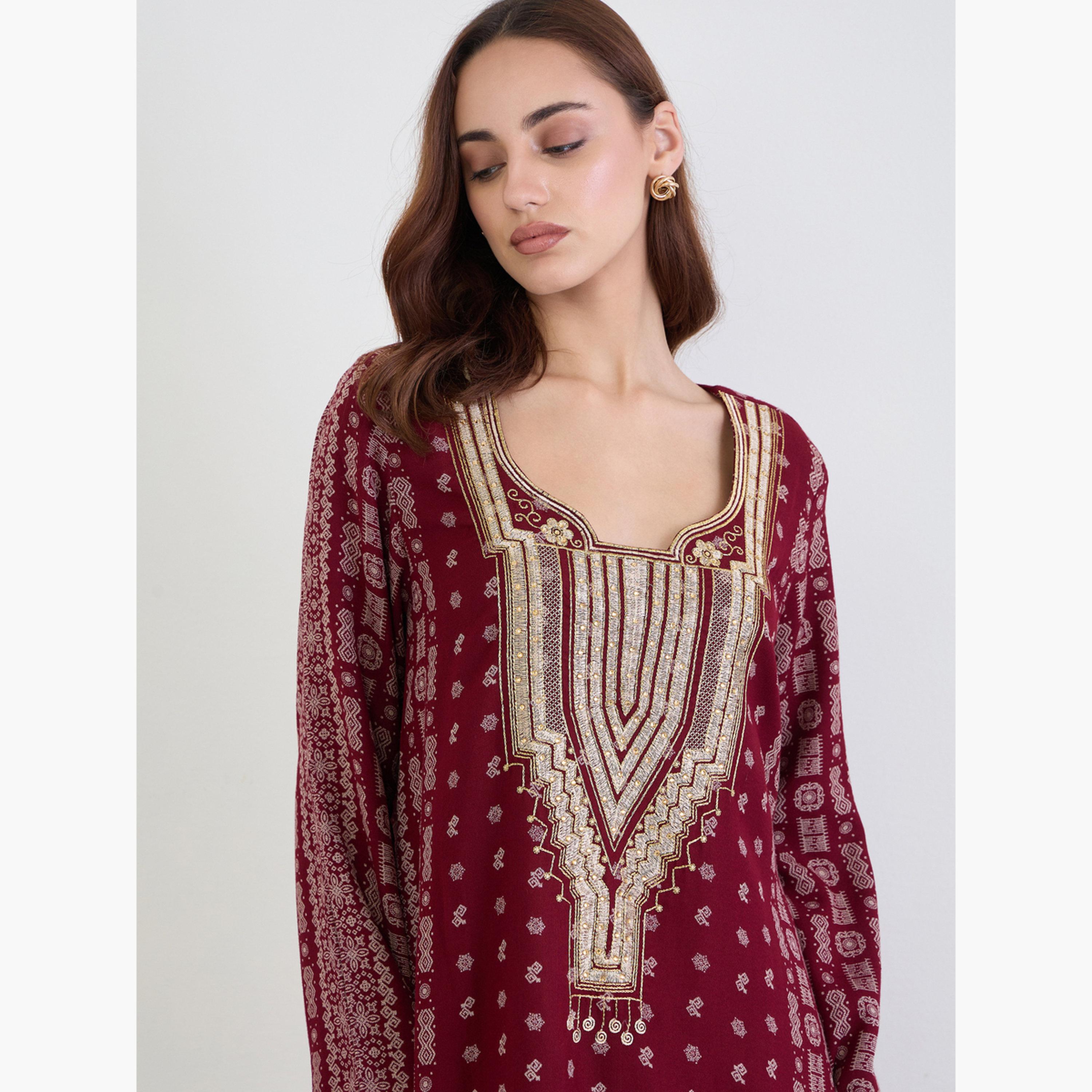Amirah X Styli Maroon Printed Panel Embroidered Jalabiya-women-arabicclothing-jalabiyas-image-4