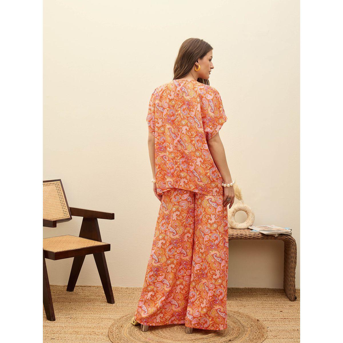 طقم منسق من بنطال وبلوزة بطبعة بيزلي-women-clothing-coordsets-image-5