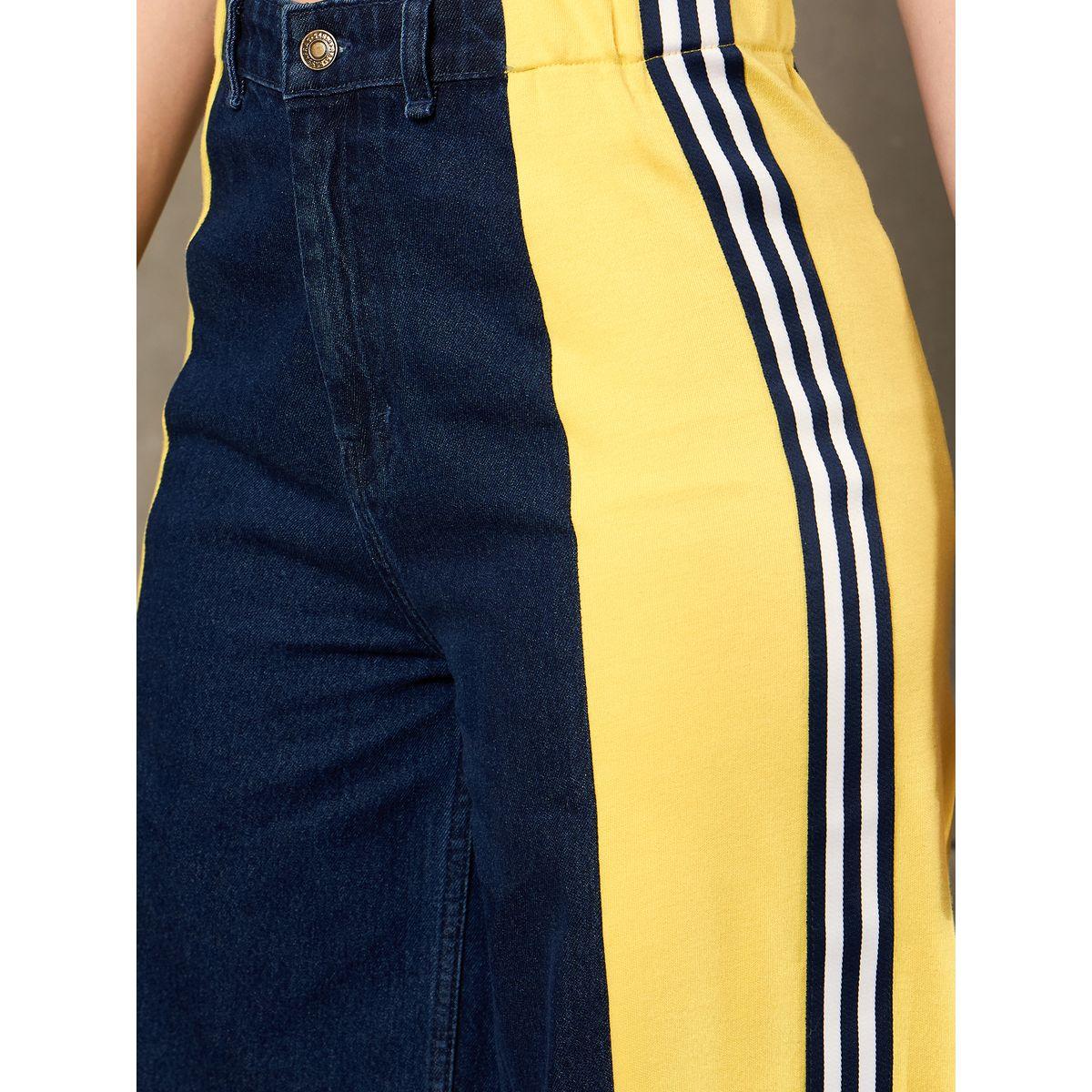 بنطال جينز بقصة أرجل واسعة مع تفاصيل شريط جانبي-women-clothing-bottoms-jeans-image-4