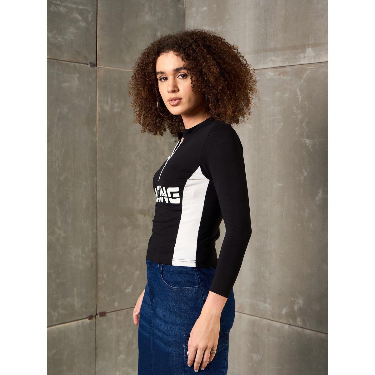تيشيرت بياقة دائرية مُزين بطباعة-women-clothing-tshirts-image-3