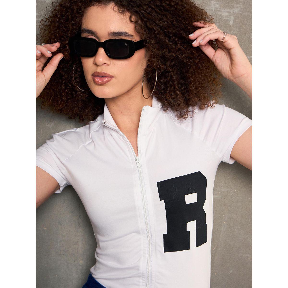 تيشيرت مُطبع بتفاصيل سحاب-women-clothing-tshirts-image-4