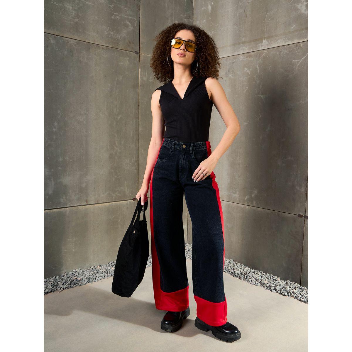 بلوزة محبوكة بتفاصيل مُضلعة-women-clothing-tshirts-image-2