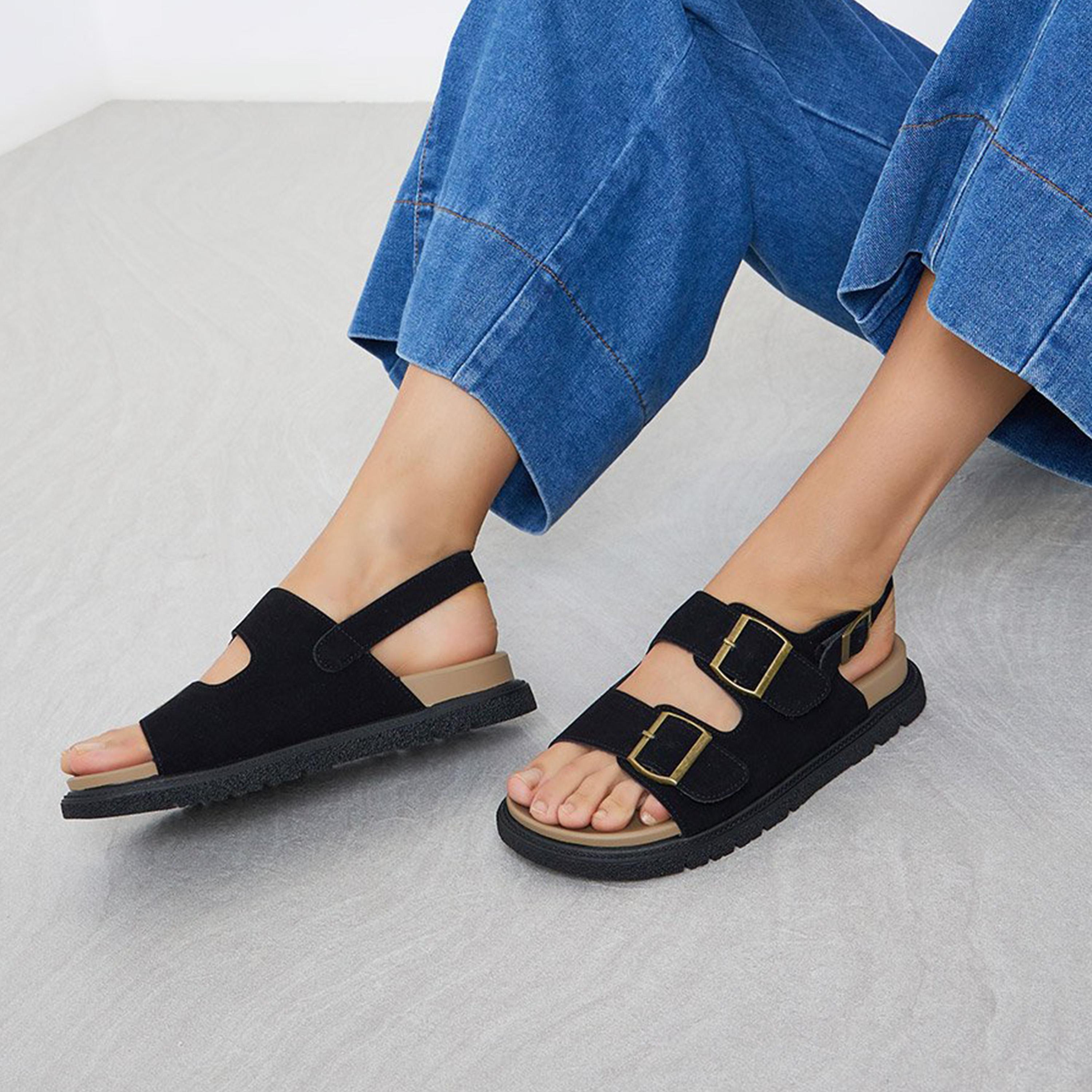 ستايلي - صندل بتفاصيل مشبك مزدوج-women-shoes-sandals-flats-image-2