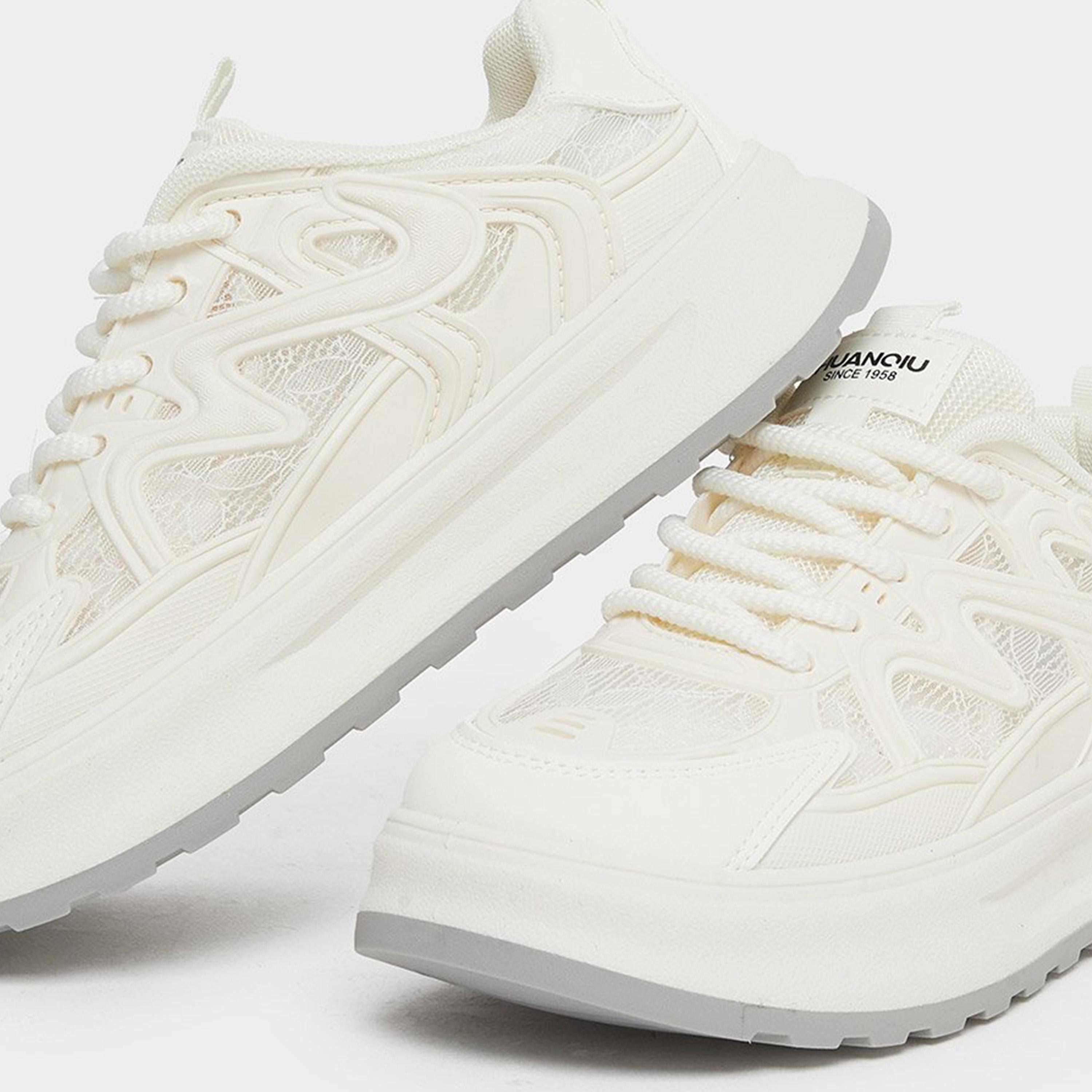 ستايلي - حذاء رياضي بيج سميك برباط-women-shoes-sneakers-image-4