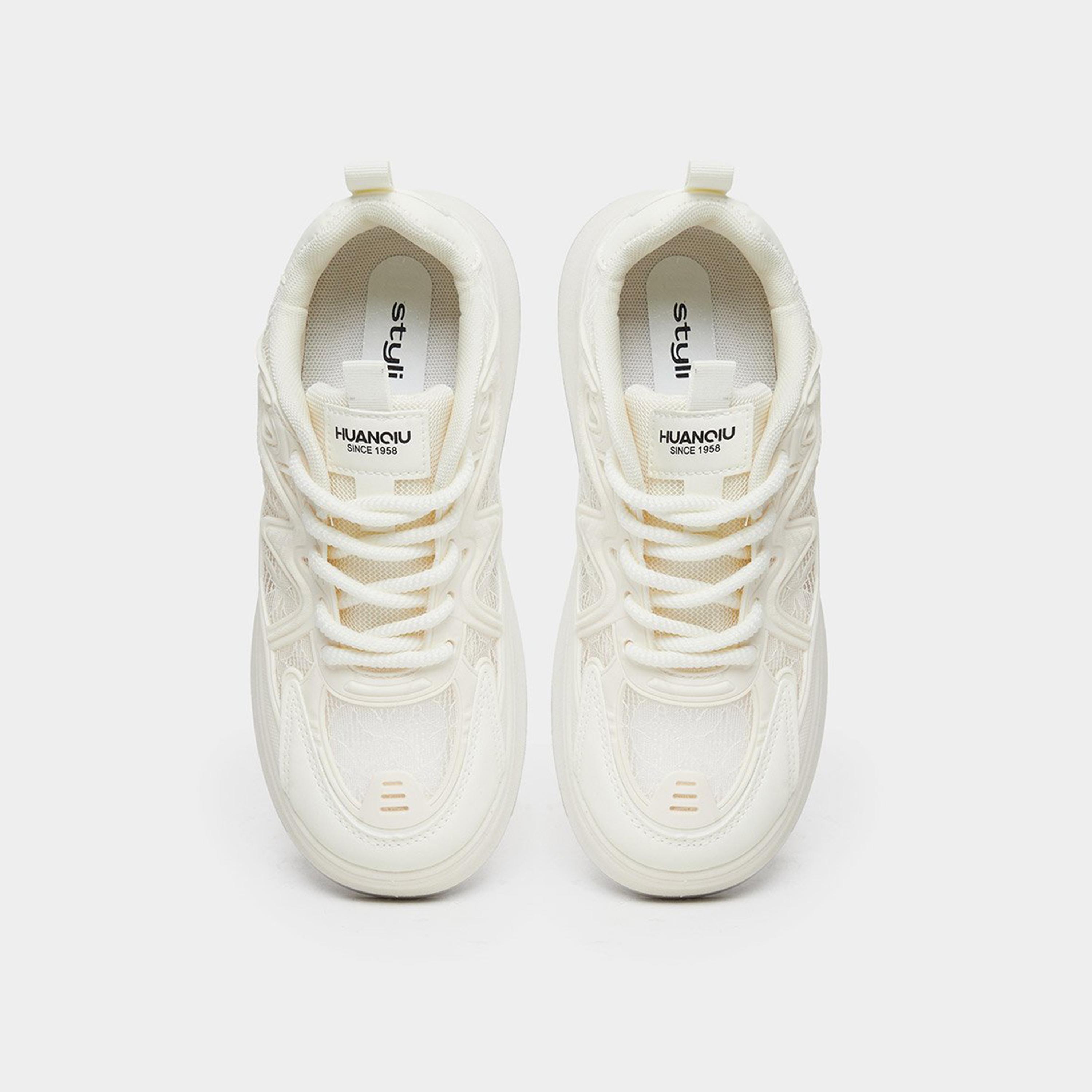 ستايلي - حذاء رياضي بيج سميك برباط-women-shoes-sneakers-image-6