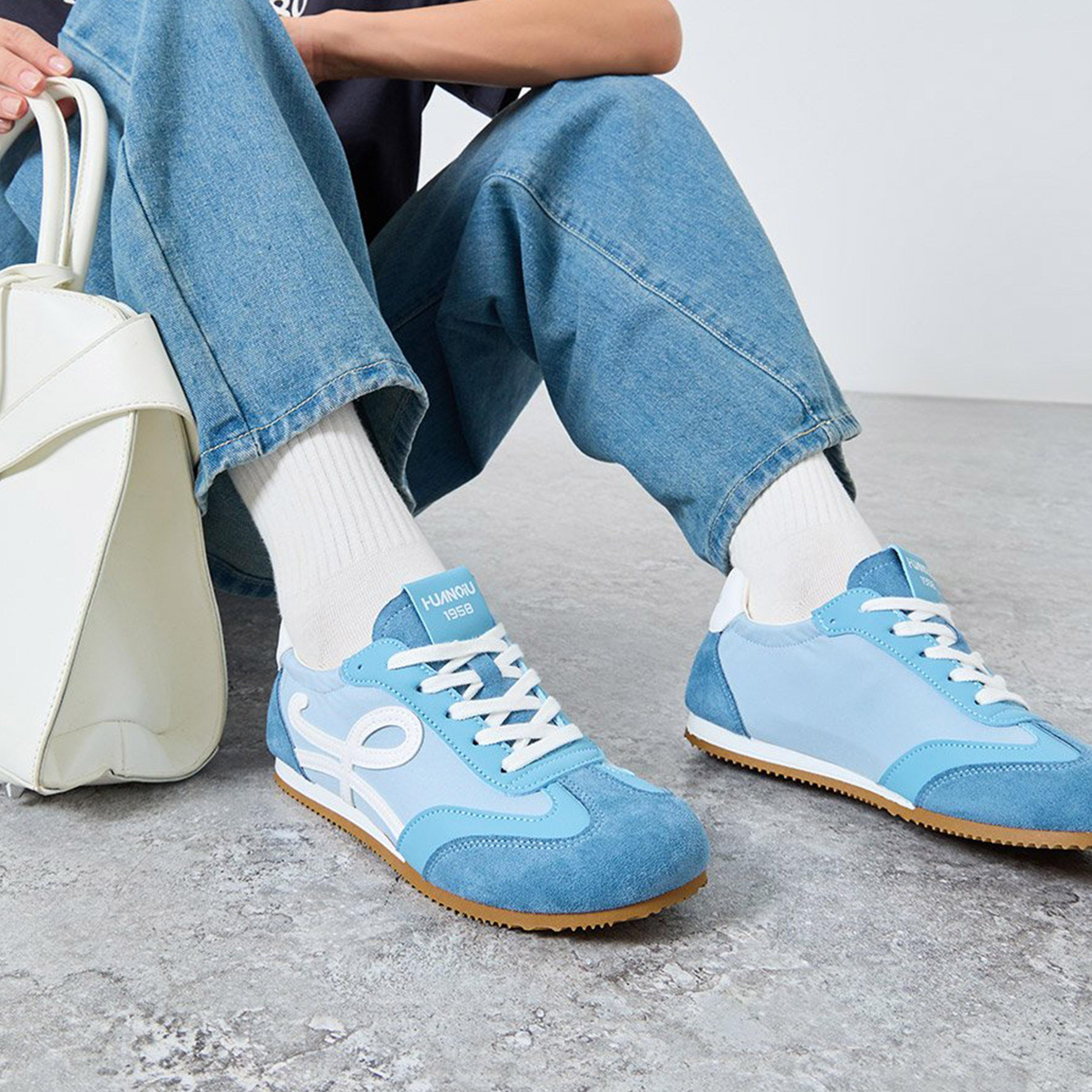 ستايلي - حذاء رياضي أزرق برباط-women-shoes-sneakers-image-2