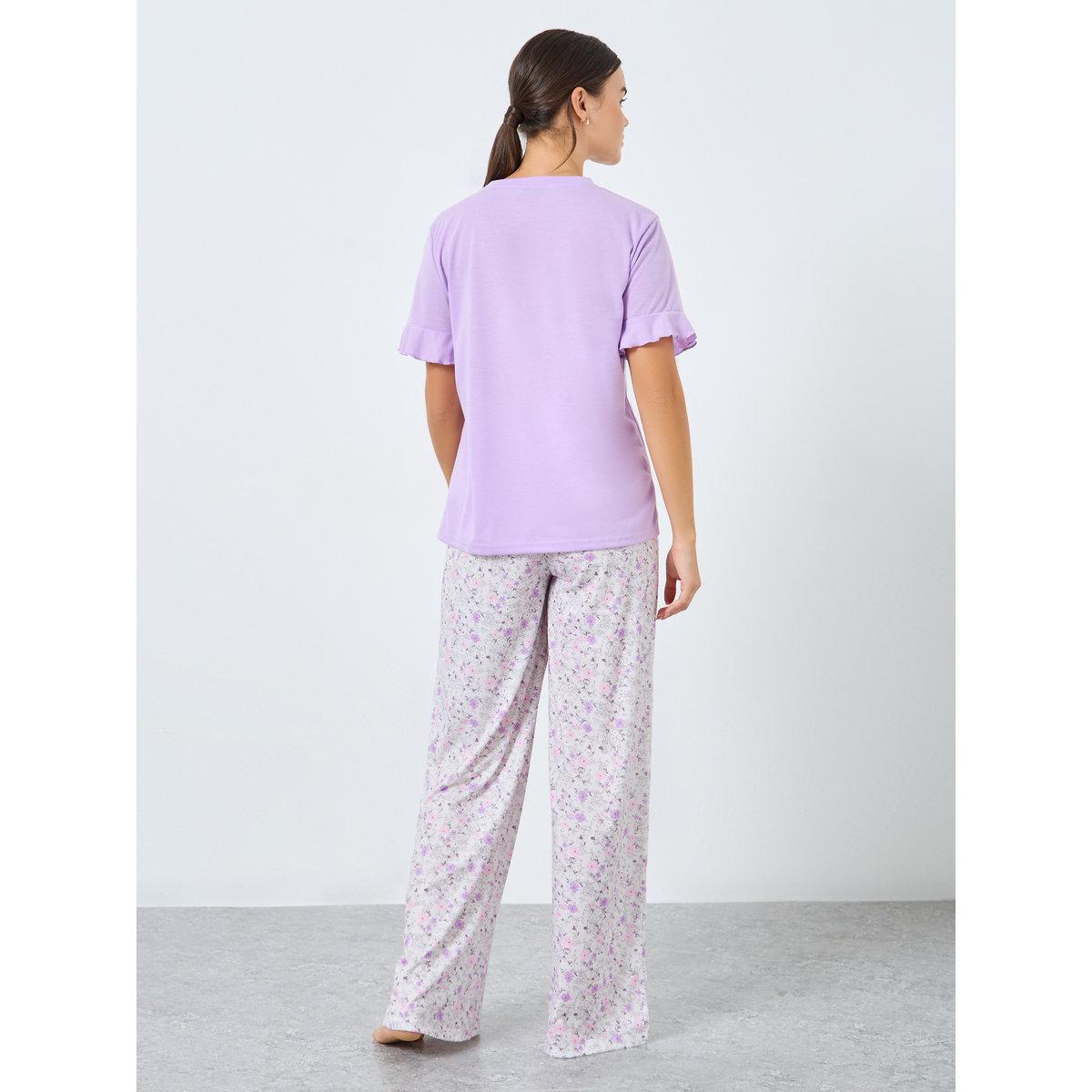 Styli Ruffle Sleeve Solid T-Shirt and Ditsy Floral Pyjama Set-women-clothing-nightwear-pyjamas-longsets-image-5