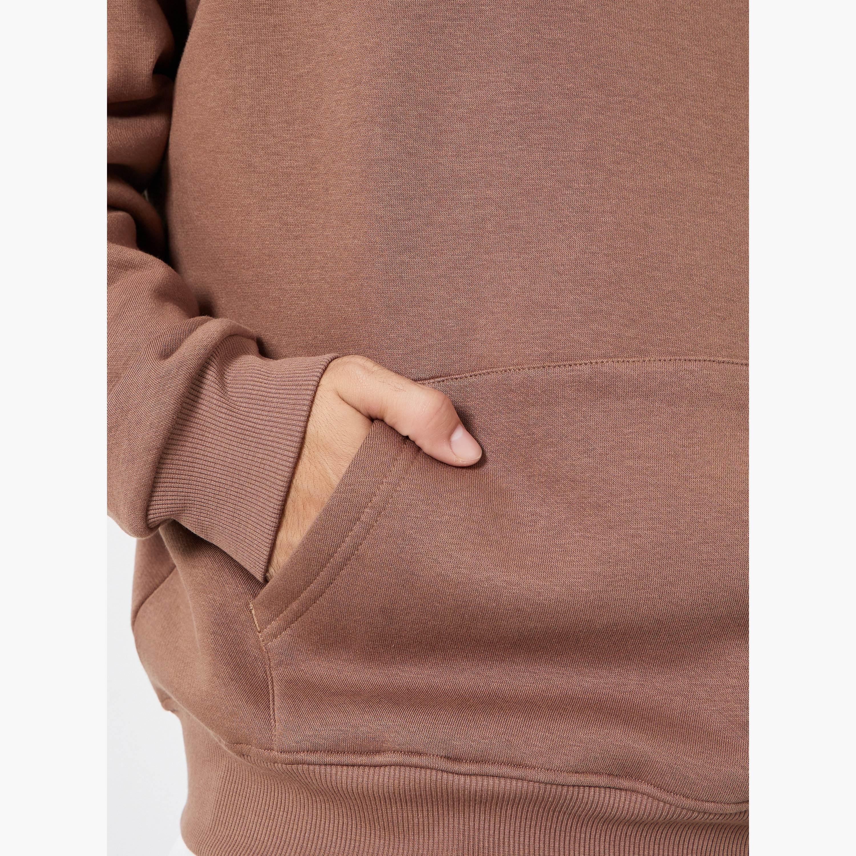 هودي صوف بقصة واسعة ومظهر رياضي-men-clothing-hoodiesandsweatshirts-image-3