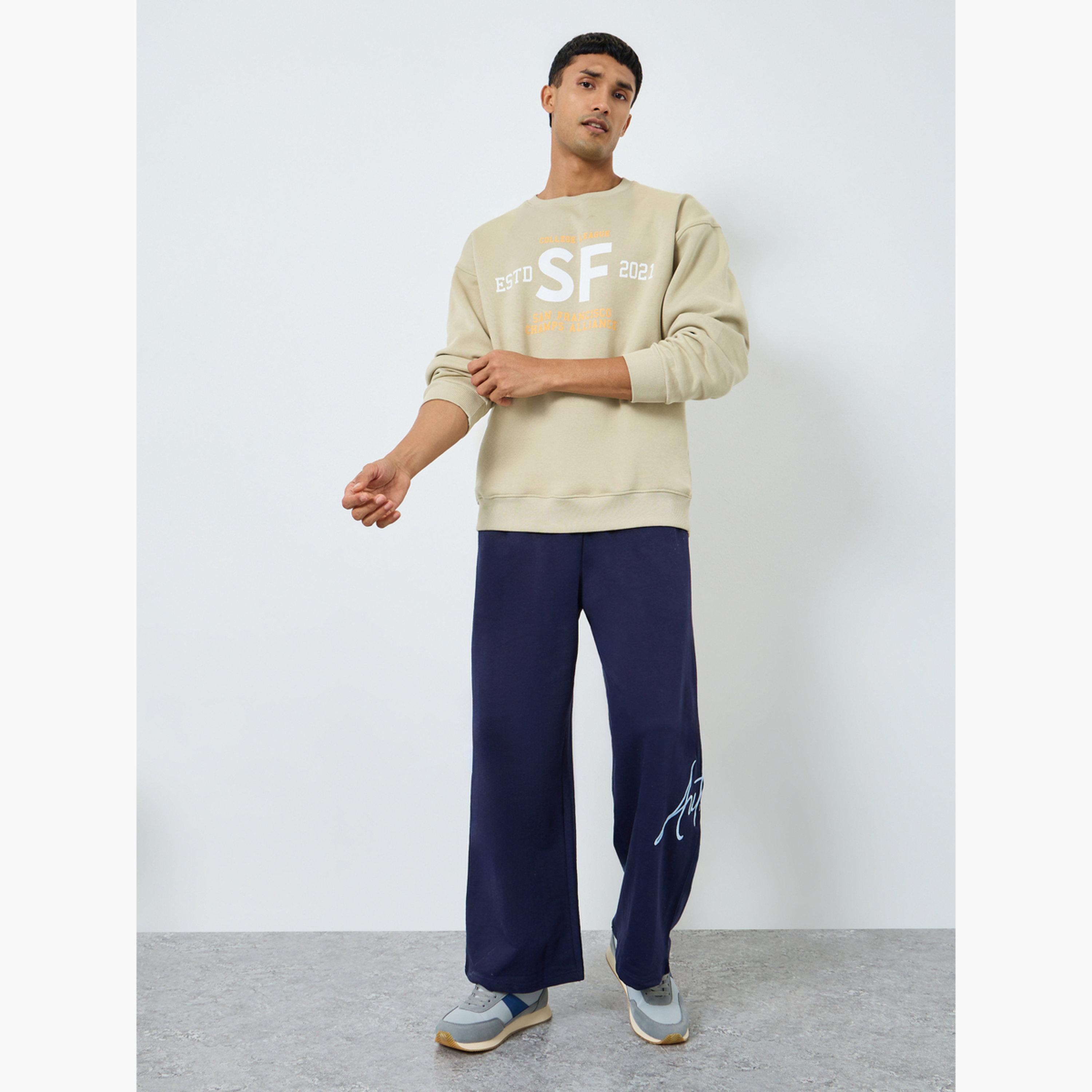 سويت شيرت فليس بطبعة شعار-men-winterwear-hoodiesandsweatshirts-image-2