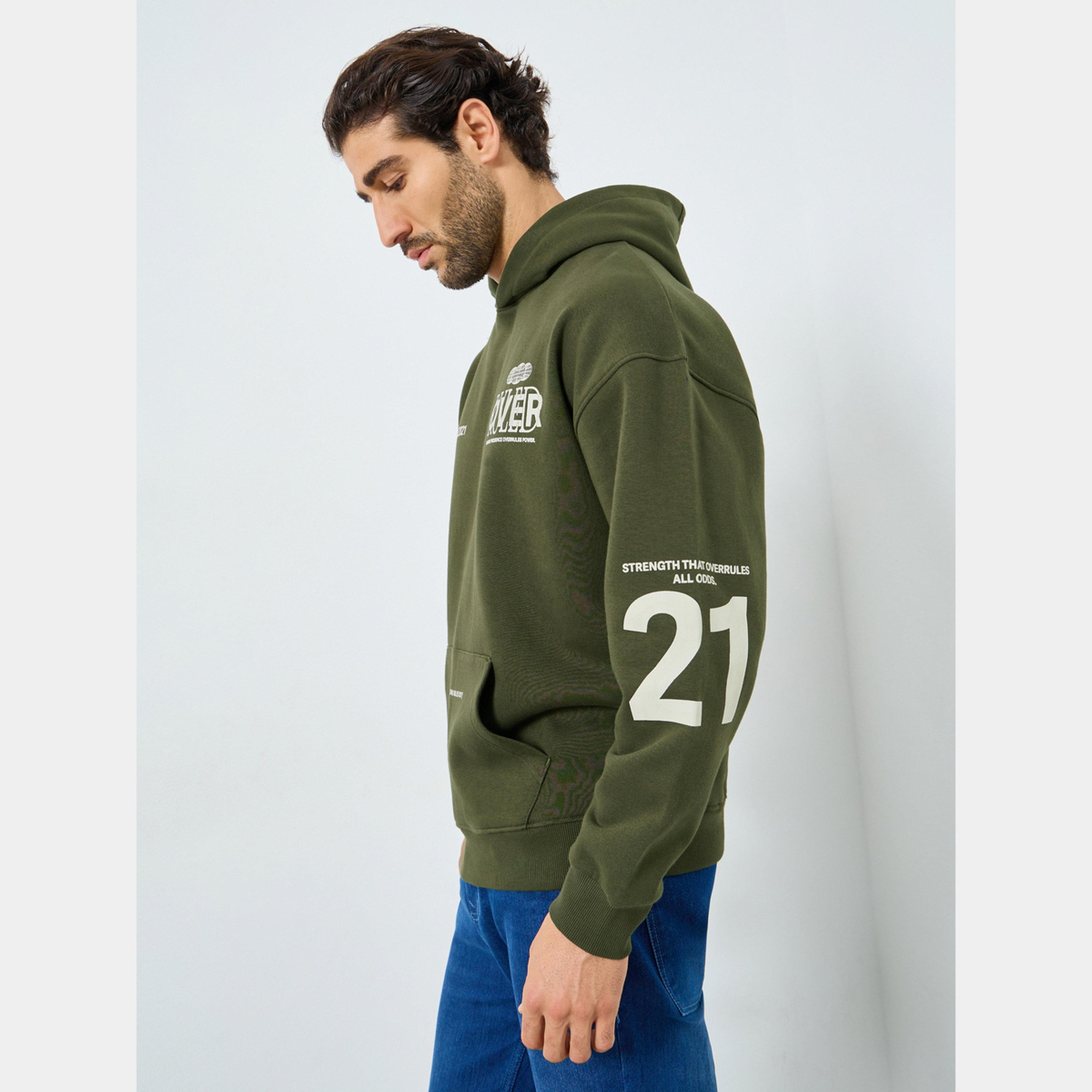 ستايلي - هودي رجالي صوف بغطاء للرأس وأكمام طويلة ورسومات غرافيكية-men-winterwear-hoodiesandsweatshirts-image-5