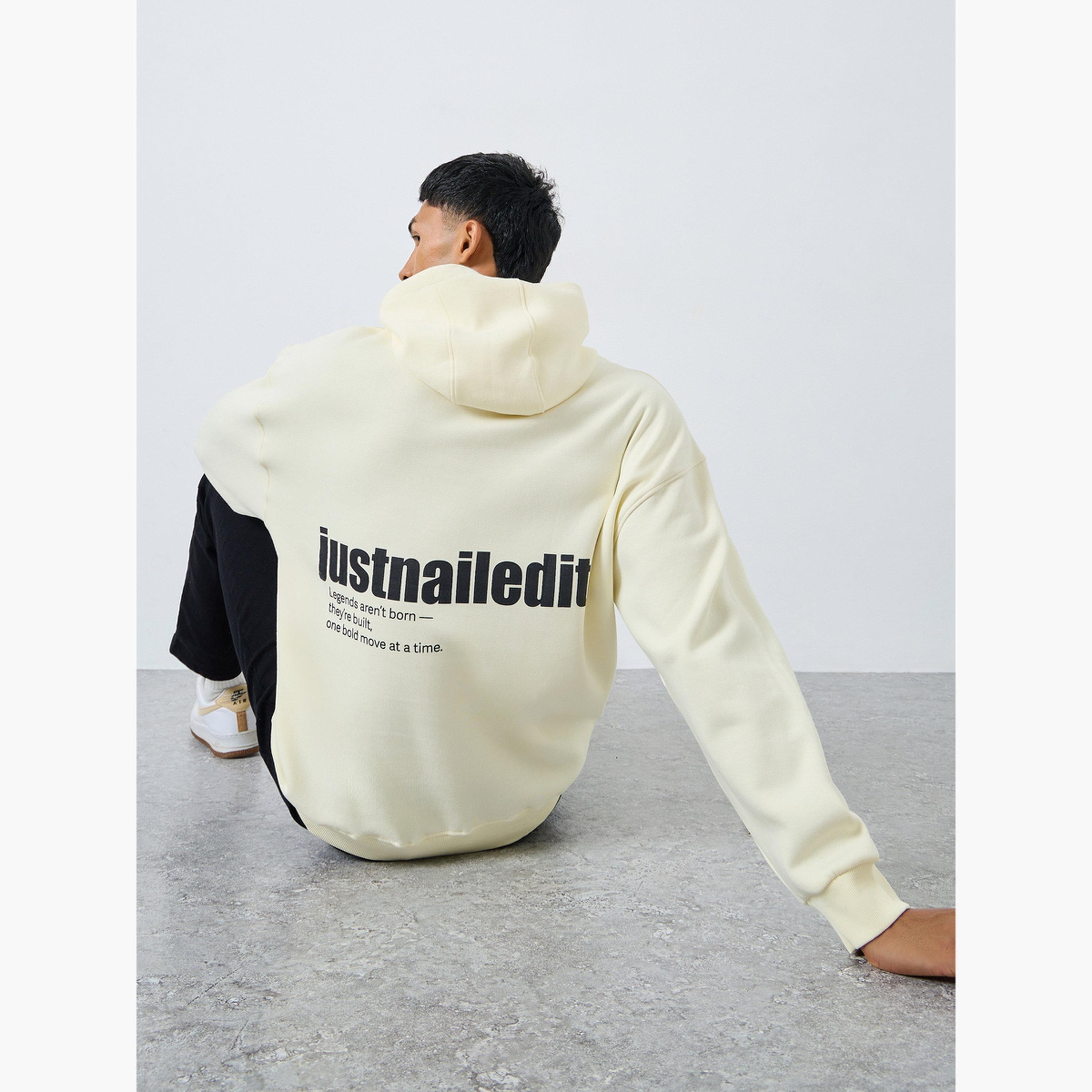 ستايلي - هودي تصميم واسع نقشة شعار كريمي للرجال -men-winterwear-hoodiesandsweatshirts-image-3