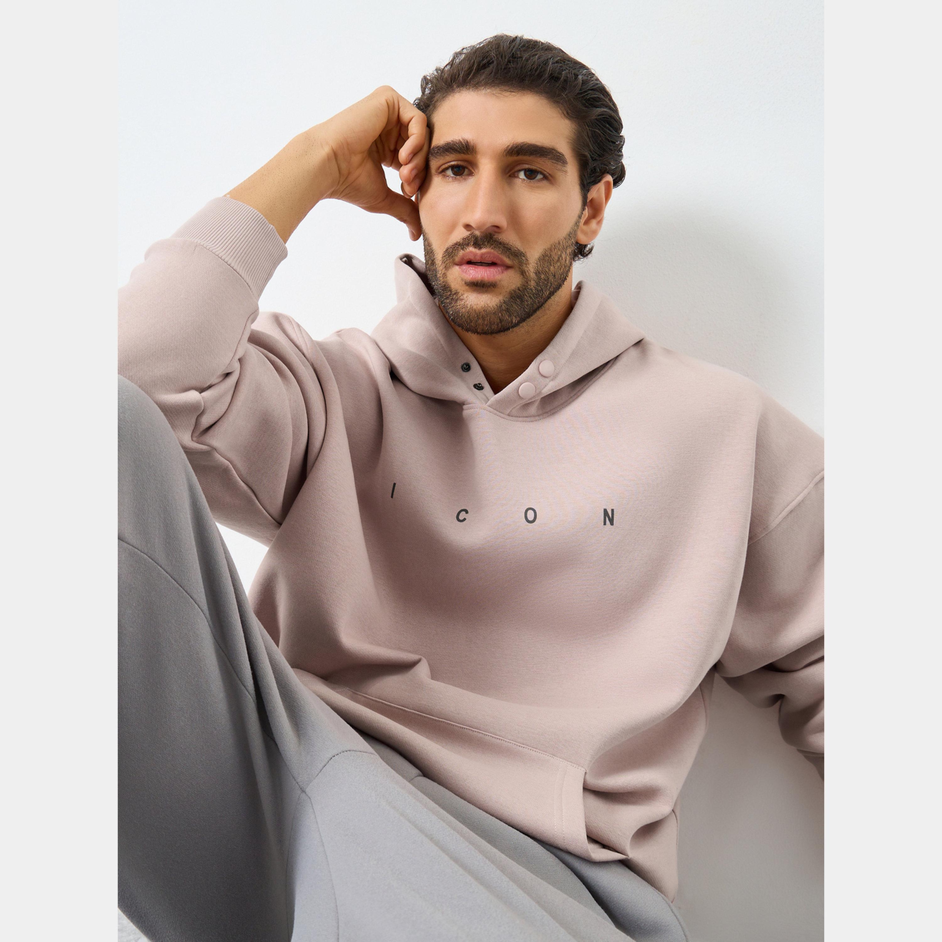 ستايلي - هودي رجالي صوف بأكمام طويلة وياقة بغطاء للرأس وطبعة نصية-men-winterwear-hoodiesandsweatshirts-image-3
