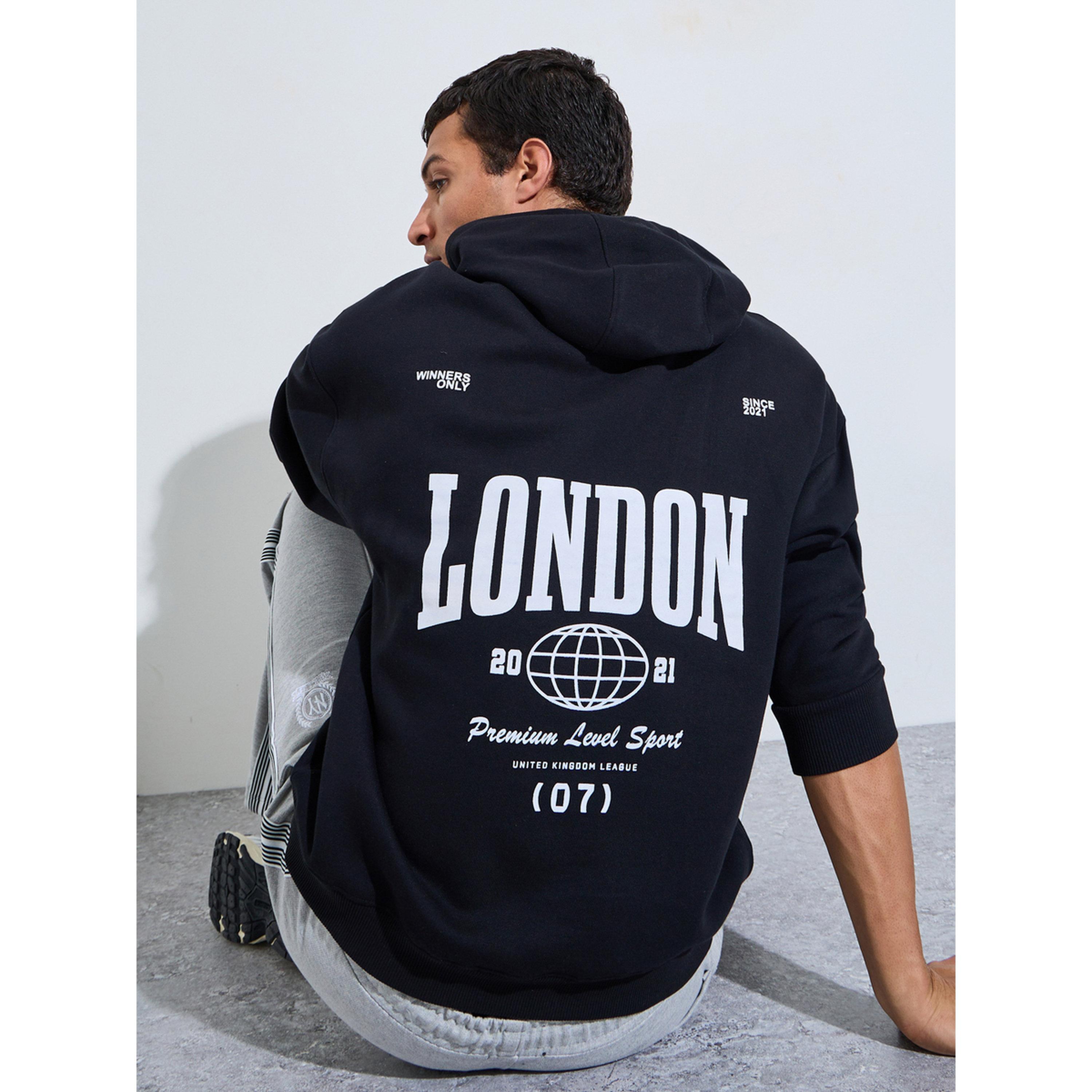 Styli Black Oversized Printed Fleece Hoodie with Front Pocket-men-winterwear-hoodiesandsweatshirts-image-3