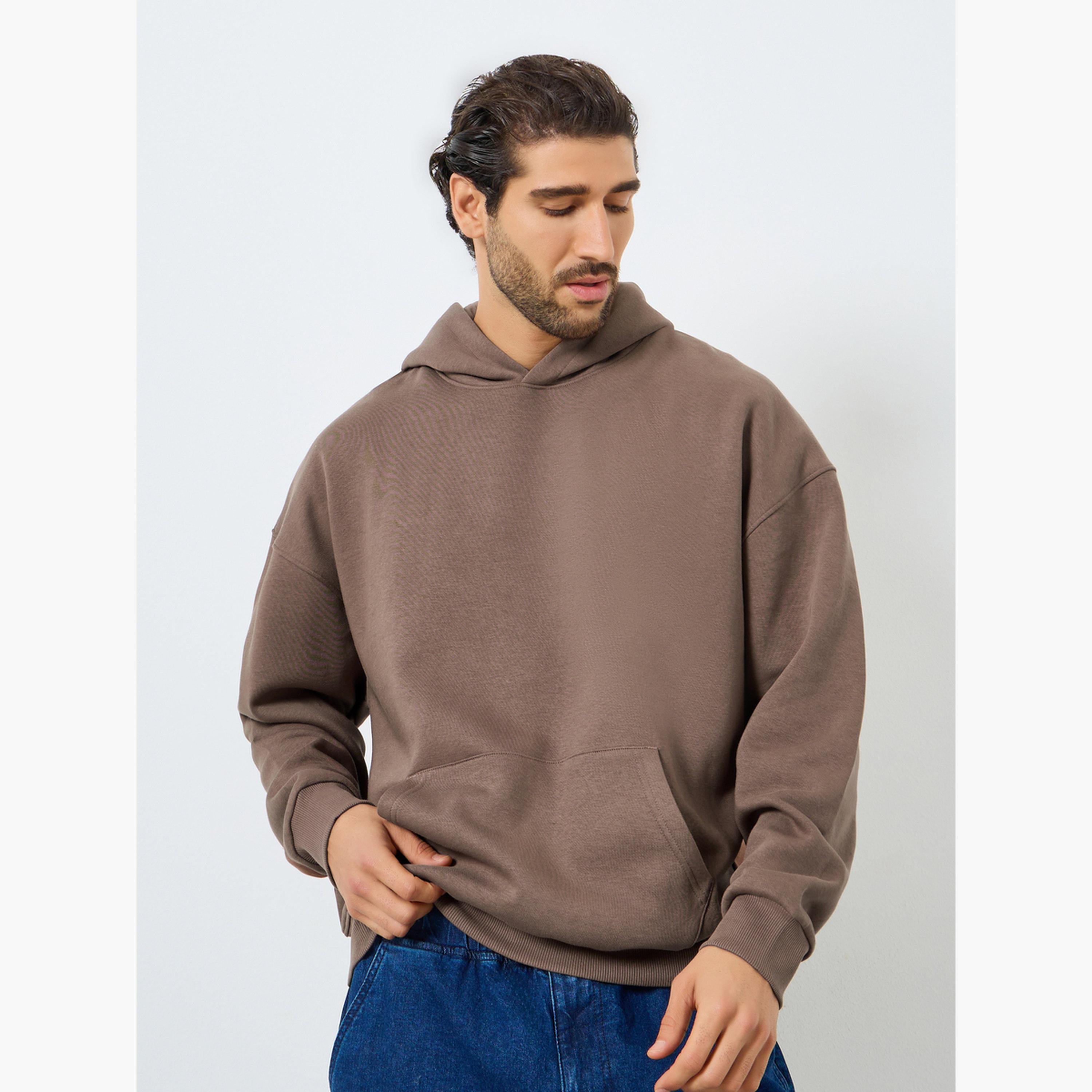 ستايلي - هودي من الصوف مطبوع من الخلف تصميم واسع للرجال -men-winterwear-hoodiesandsweatshirts-image-1