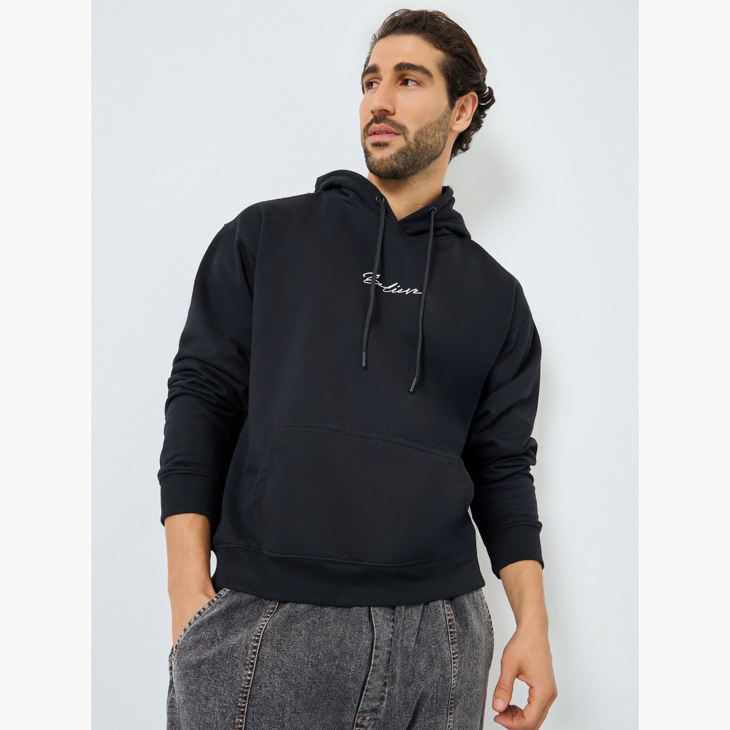 هودي صوف بقصة مريحة صديق للبيئة-men-winterwear-hoodiesandsweatshirts-image-1