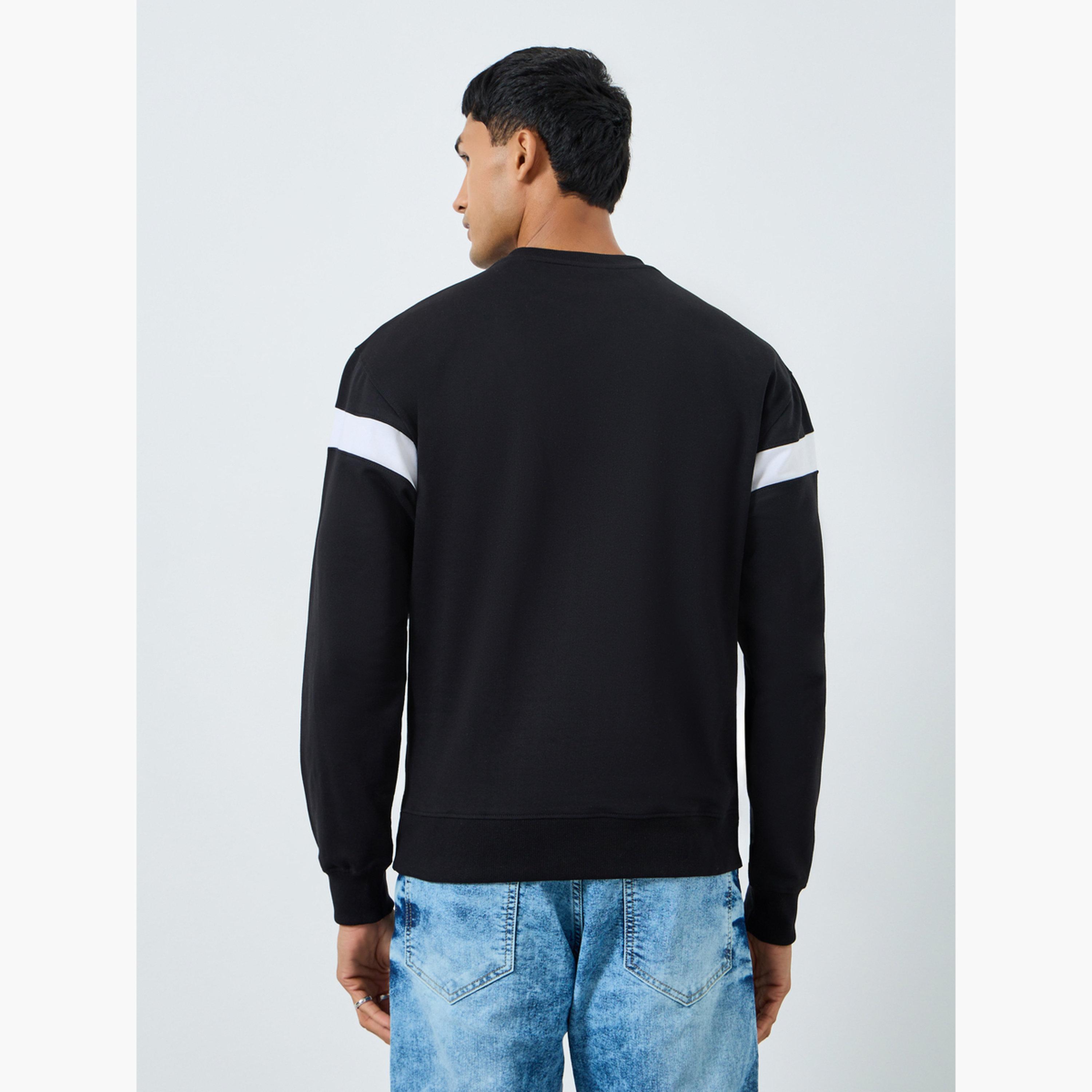 سويت شيرت تيري بطبعة شعار-men-winterwear-hoodiesandsweatshirts-image-3