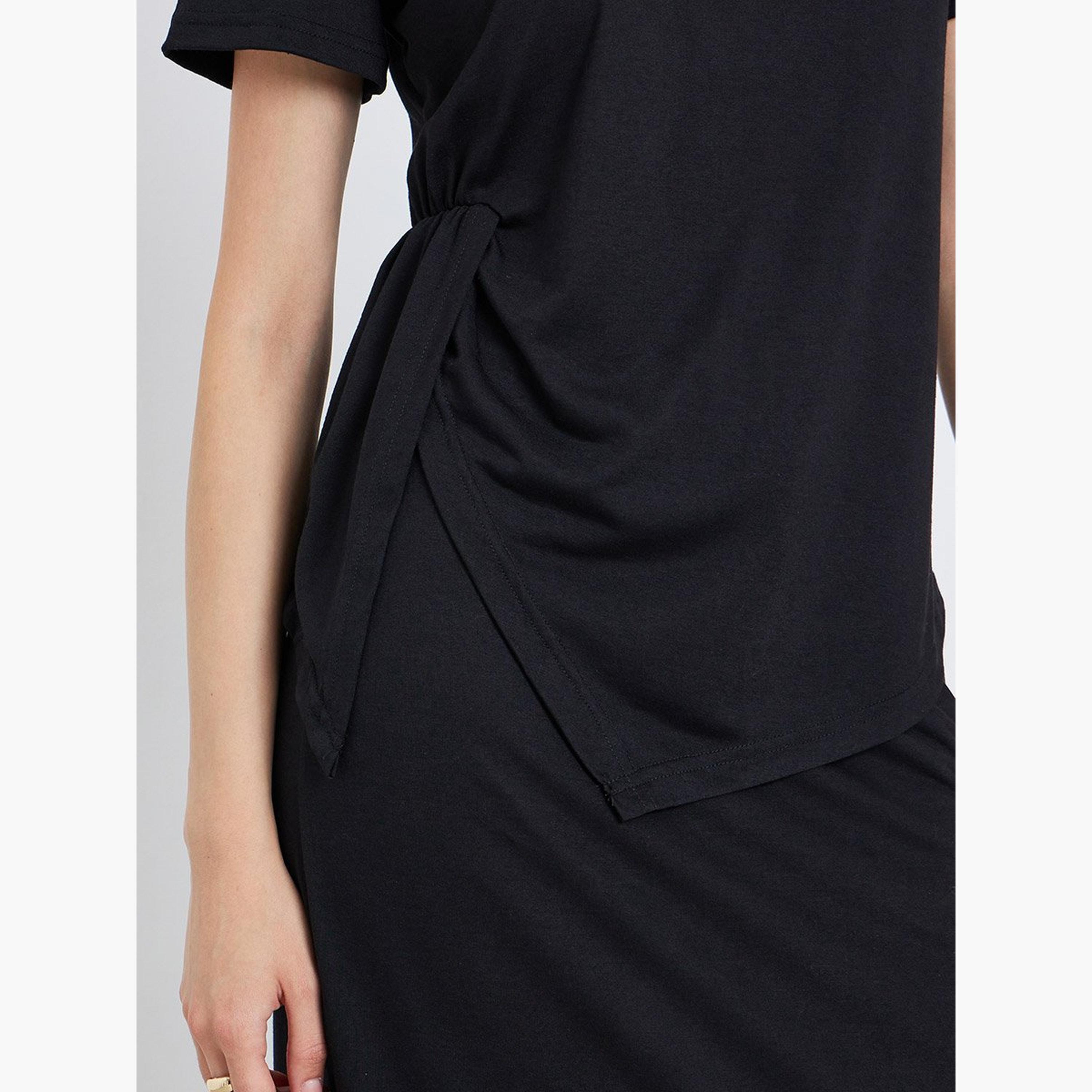 تيك تو - طقم للنساء من تي شيرت وتنورة بحافة غير متماثلة-women-clothing-coordsets-image-3