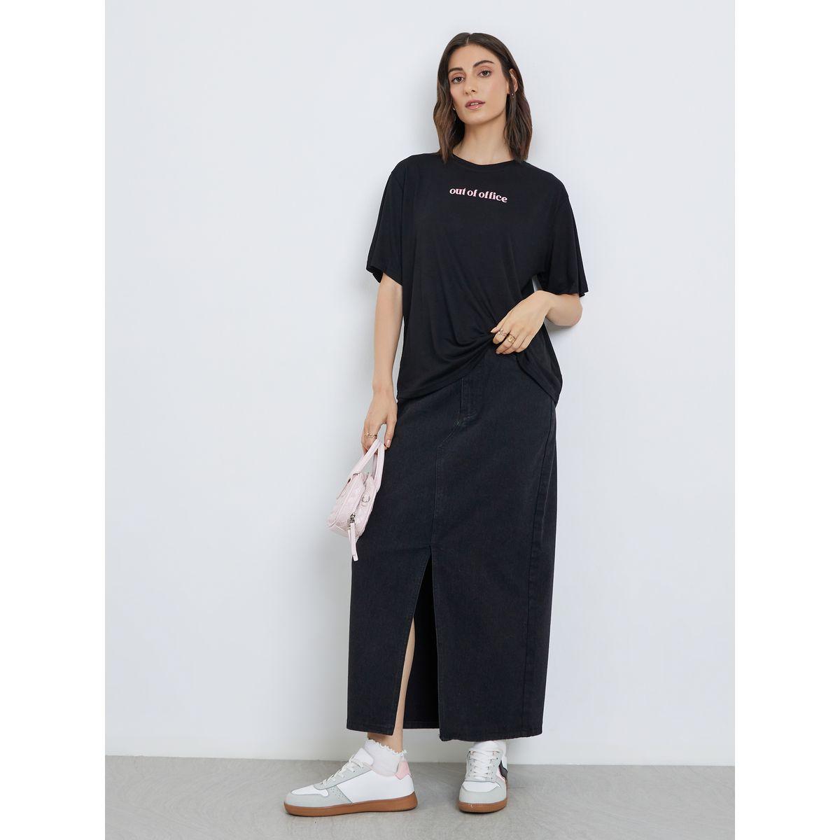 تيشيرت بقصة عادية وطبعة كتابة-women-clothing-tshirts-image-2
