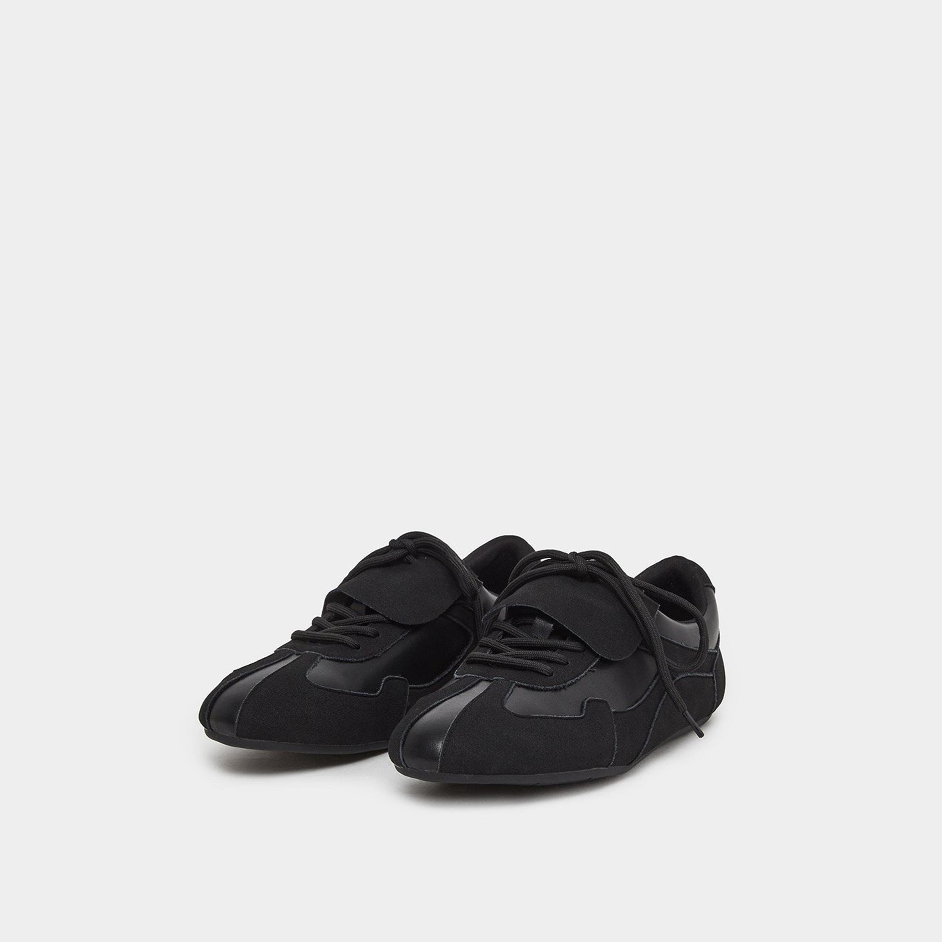 ستايلي - حذاء رياضي للنساء أسود برباط-women-shoes-sneakers-image-1