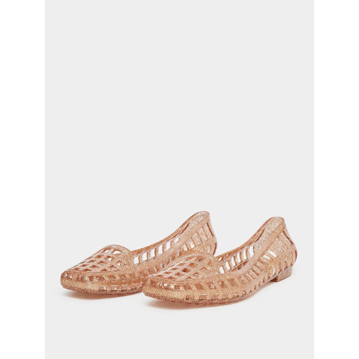حذاء سهل الارتداء بتفاصيل جليتر-women-shoes-flats-loafers-image-2