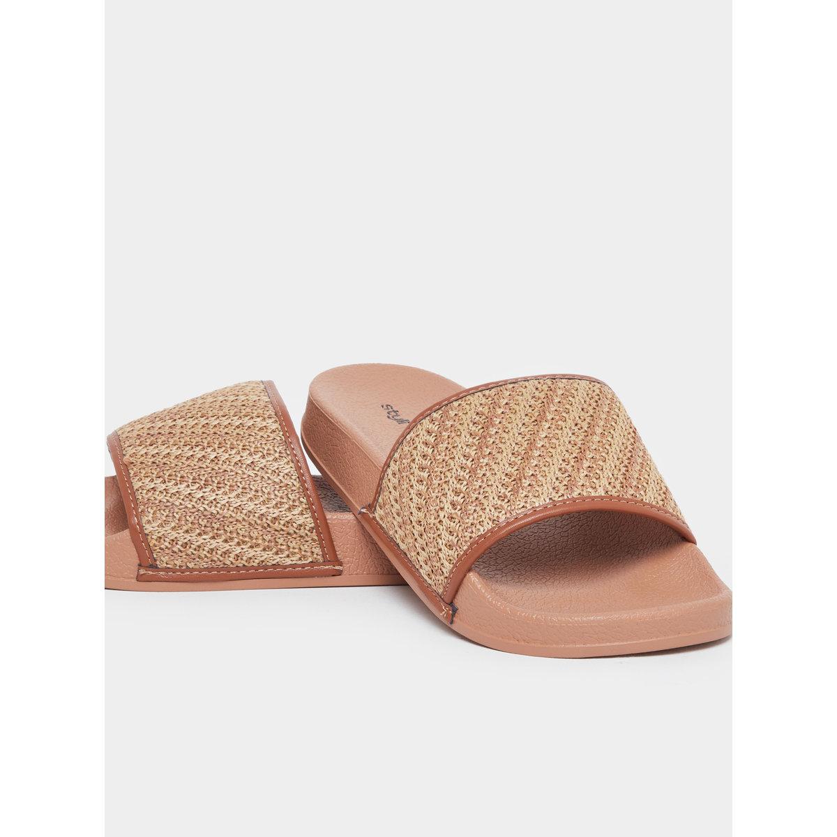 شبشب سهل الارتداء-women-shoes-flipflopsandslides-image-4