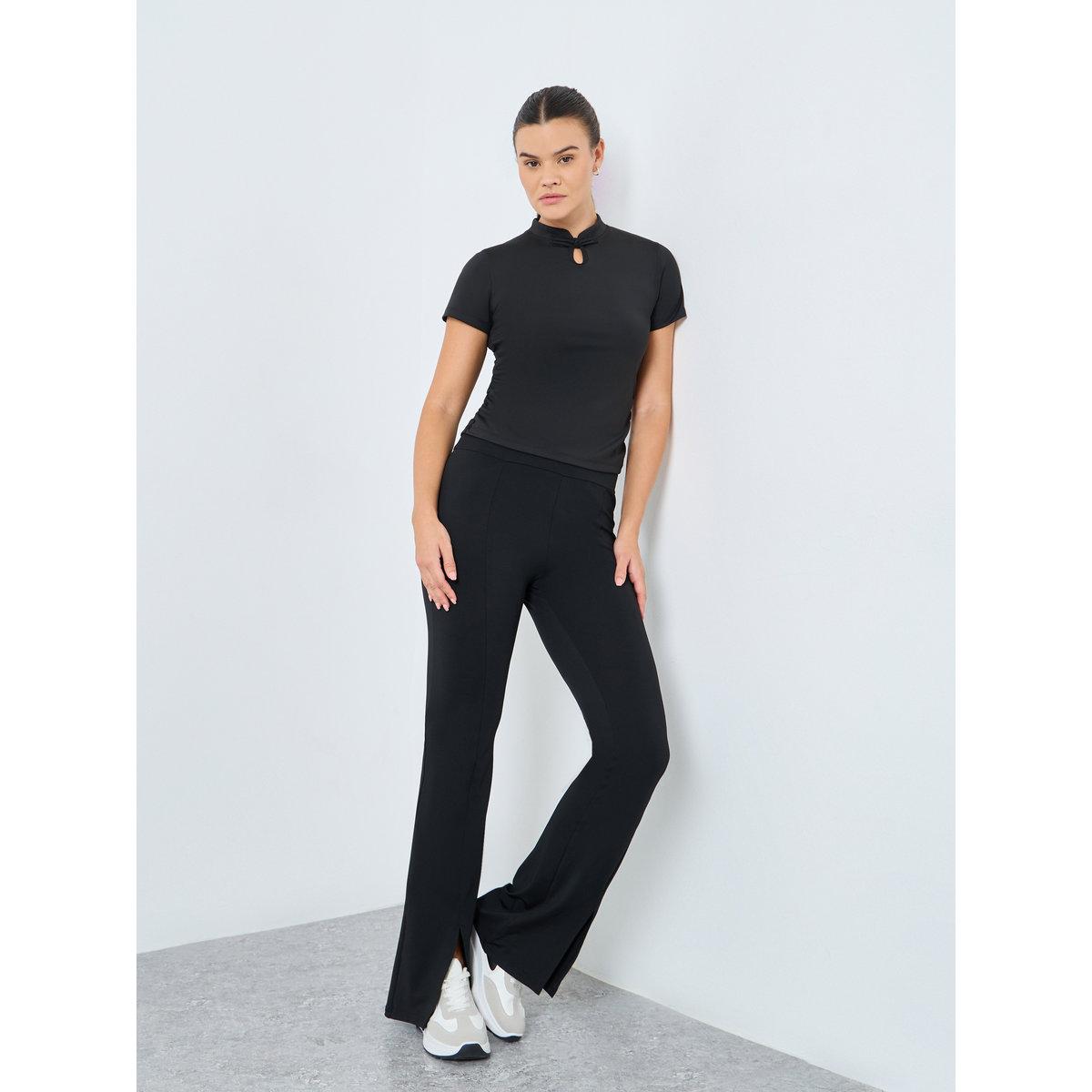 Styli Front Peep Side Gather Crop Top-men-clothing-sportswearandactivewear-tshirtsandpolos-image-2
