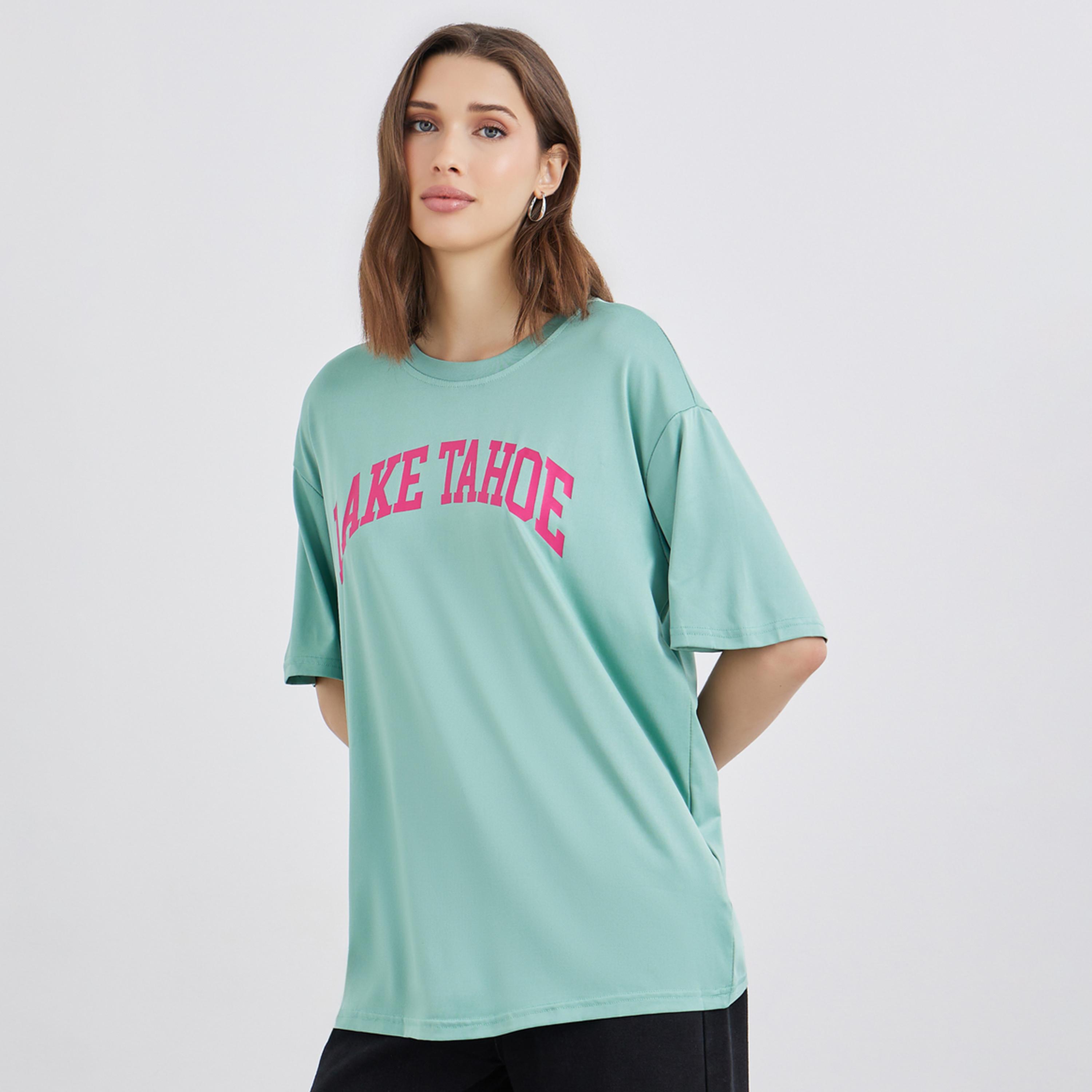 ستايلي - تي شيرت أخضر حجم كبير بشعار-women-clothing-tshirts-image-1
