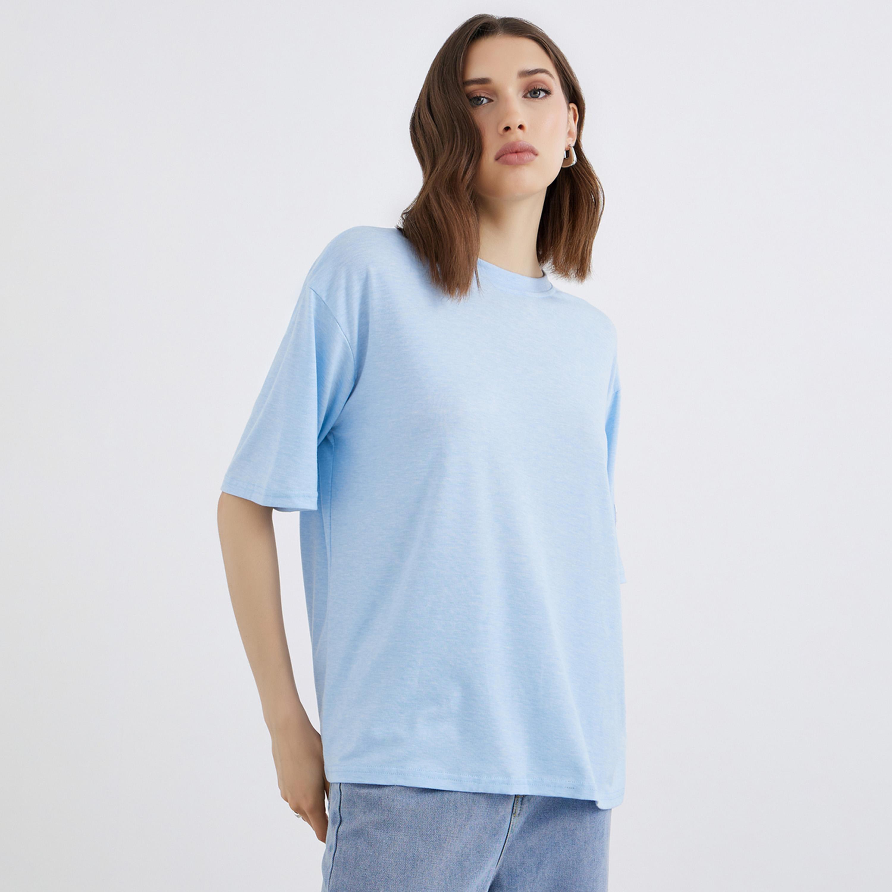 ستايلي - تي شيرت أزرق مريح مع تفاصيل رقعة-women-clothing-tshirts-image-1