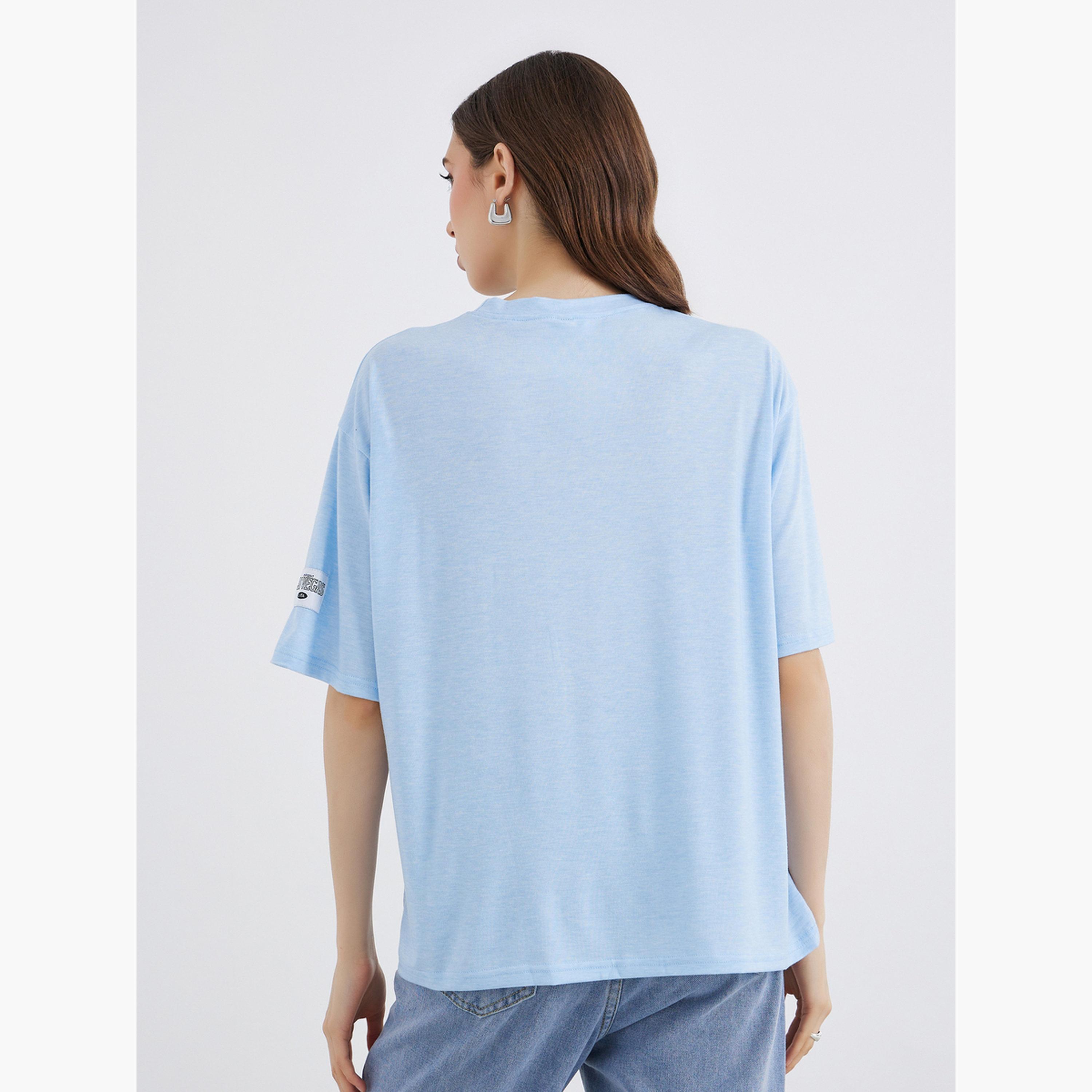ستايلي - تي شيرت أزرق مريح مع تفاصيل رقعة-women-clothing-tshirts-image-5
