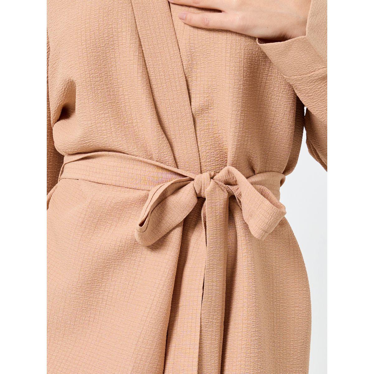 روب سادة بتفاصيل بارزة الملمس مع حزام خصر-women-clothing-nightwear-robes-image-3