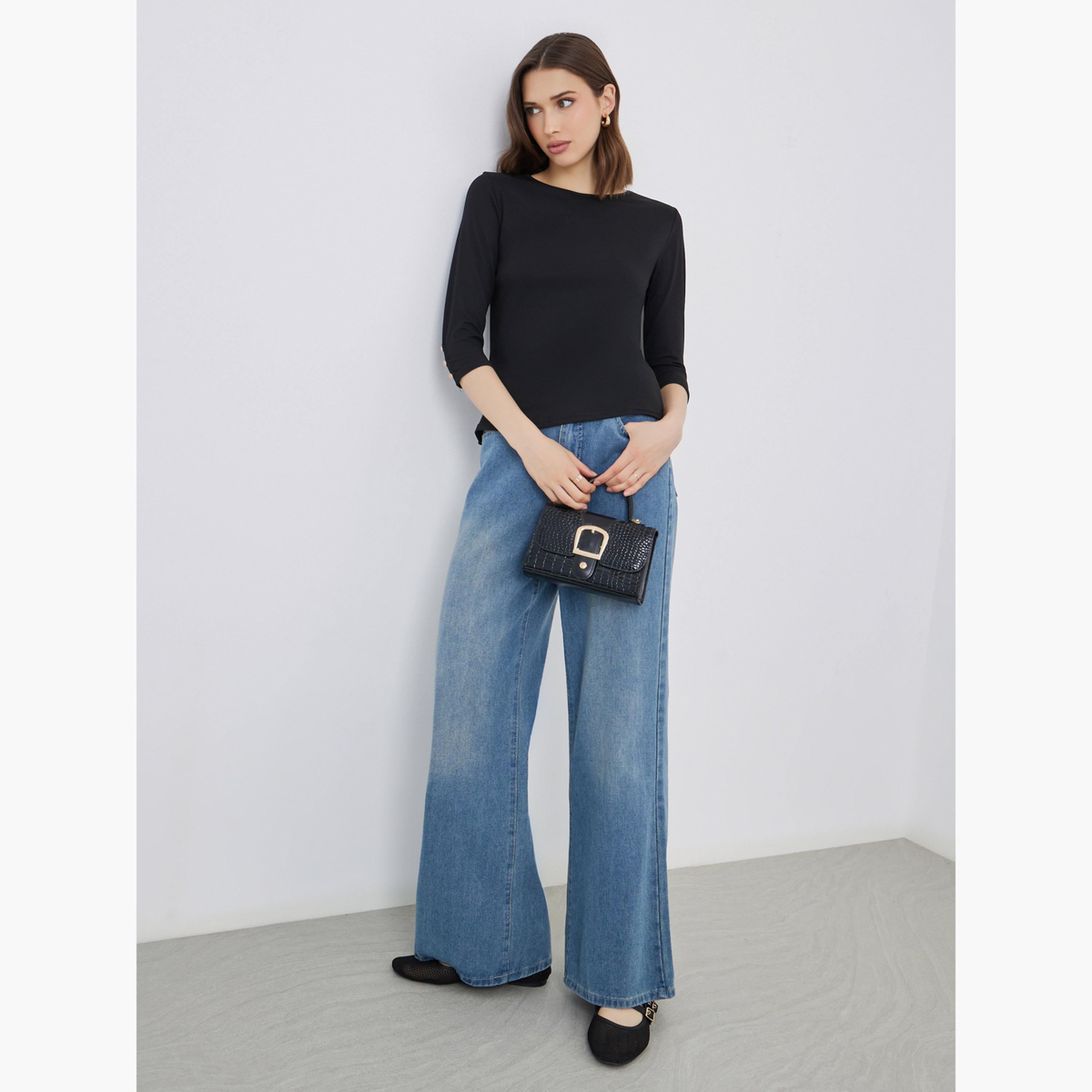 ستايلي - بلوزة سوداء بأكمام 3/4 وأزرار على الأكمام-women-clothing-shirtsandblouses-shirts-image-2