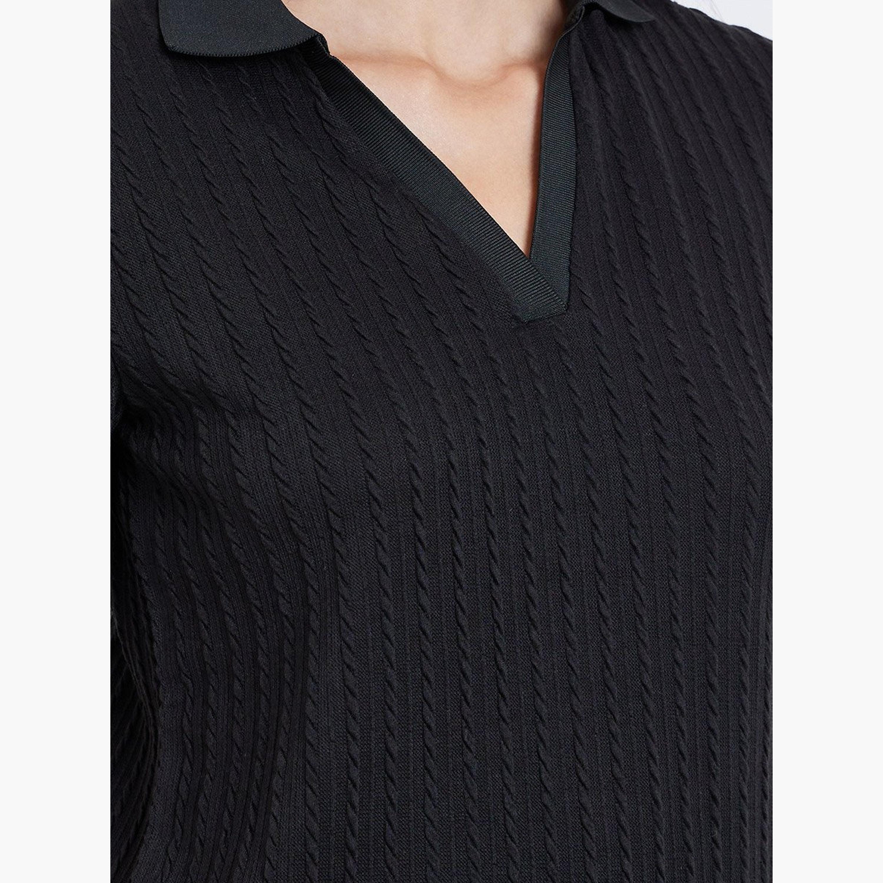 ستايلي - تي شيرت بولو أسود محبوك بقصّة مريحة-women-clothing-tshirts-image-3