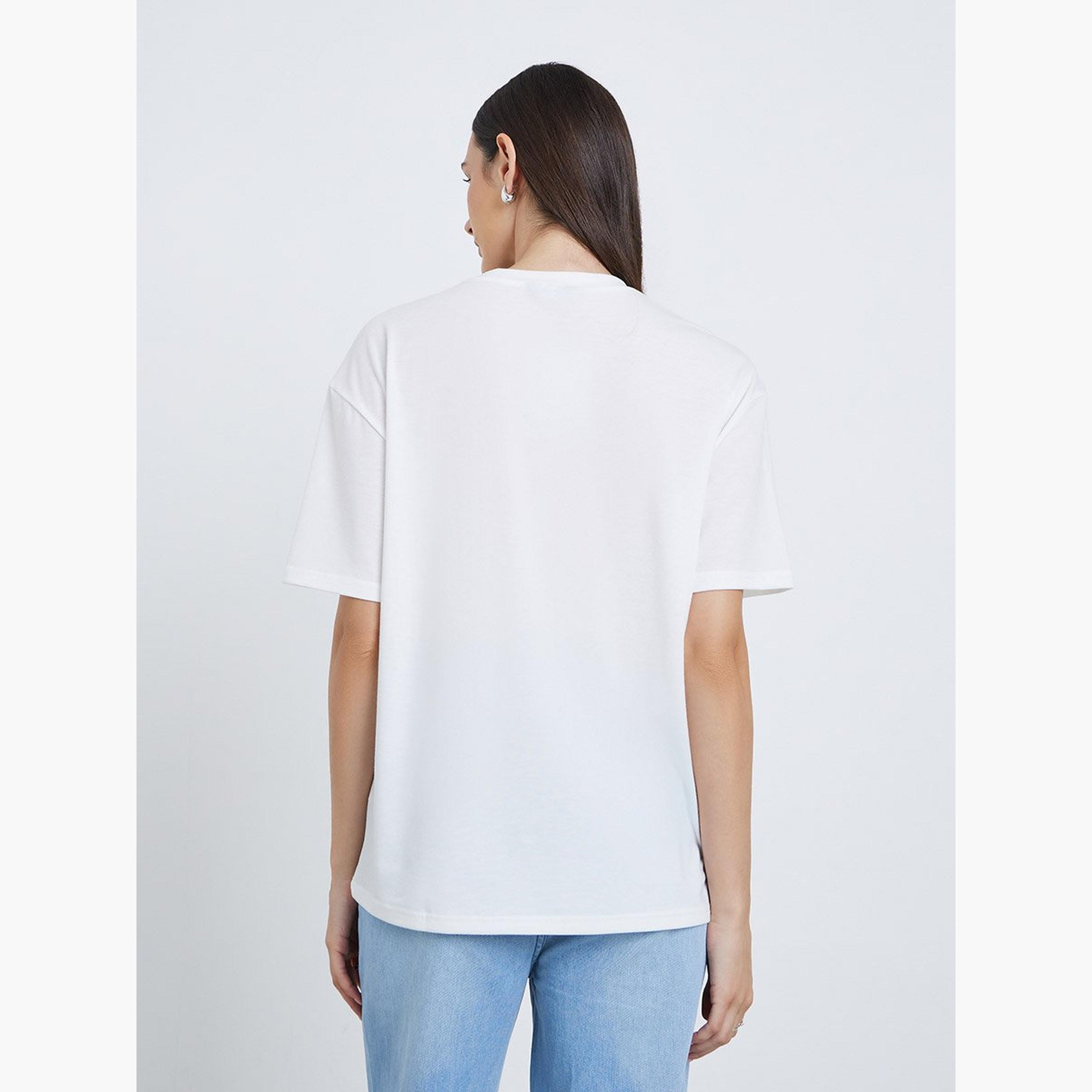 ستايلي - تي شيرت أبيض مزخرف برقبة دائرية-women-clothing-tshirts-image-5