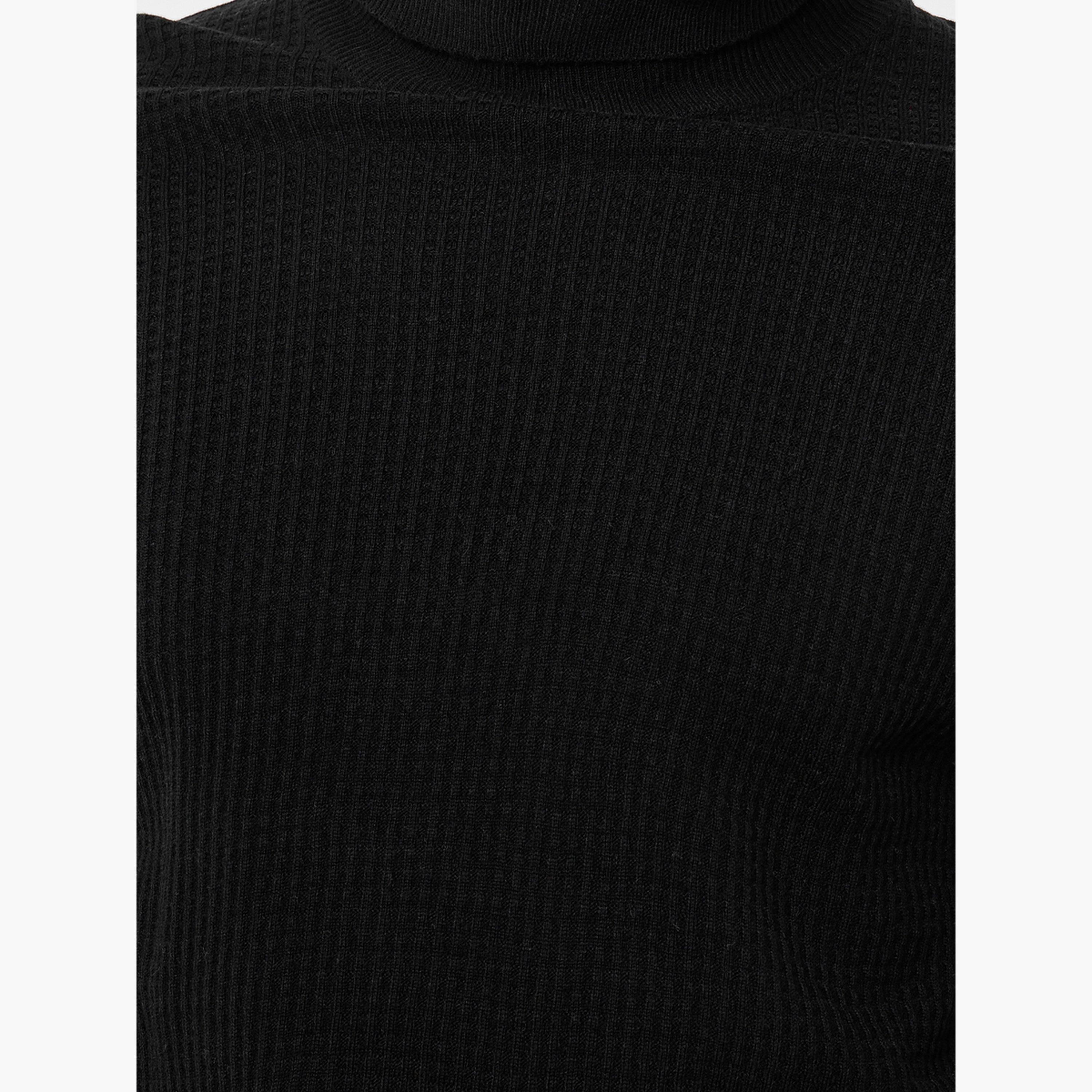 Styli Men Black Turtleneck Sweater-men-clothing-sweatersandpullovers-image-4