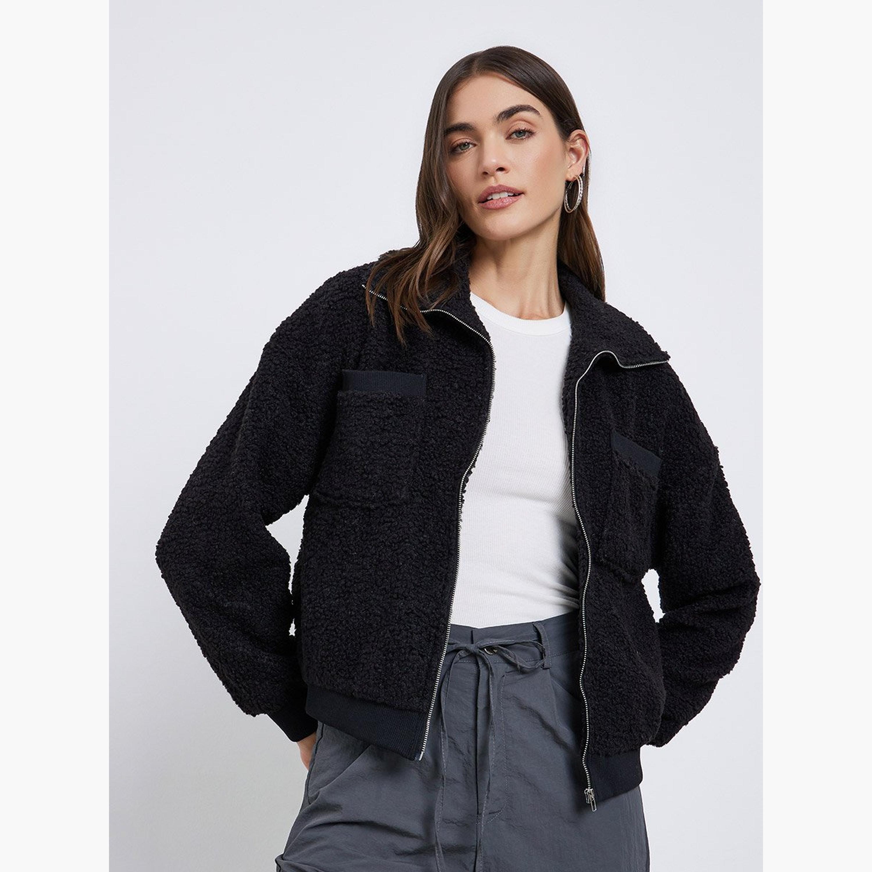 ستايلي - جاكيت بومبر من الفرو الصناعي لون أسود بقصّة عادية-women-winterwear-coatsandjackets-jackets-image-1